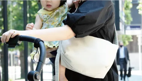 子育てバッグ画像