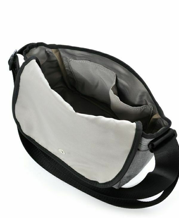 anello ショルダーバッグ 多収納 A5 THE DAY AT-N0661