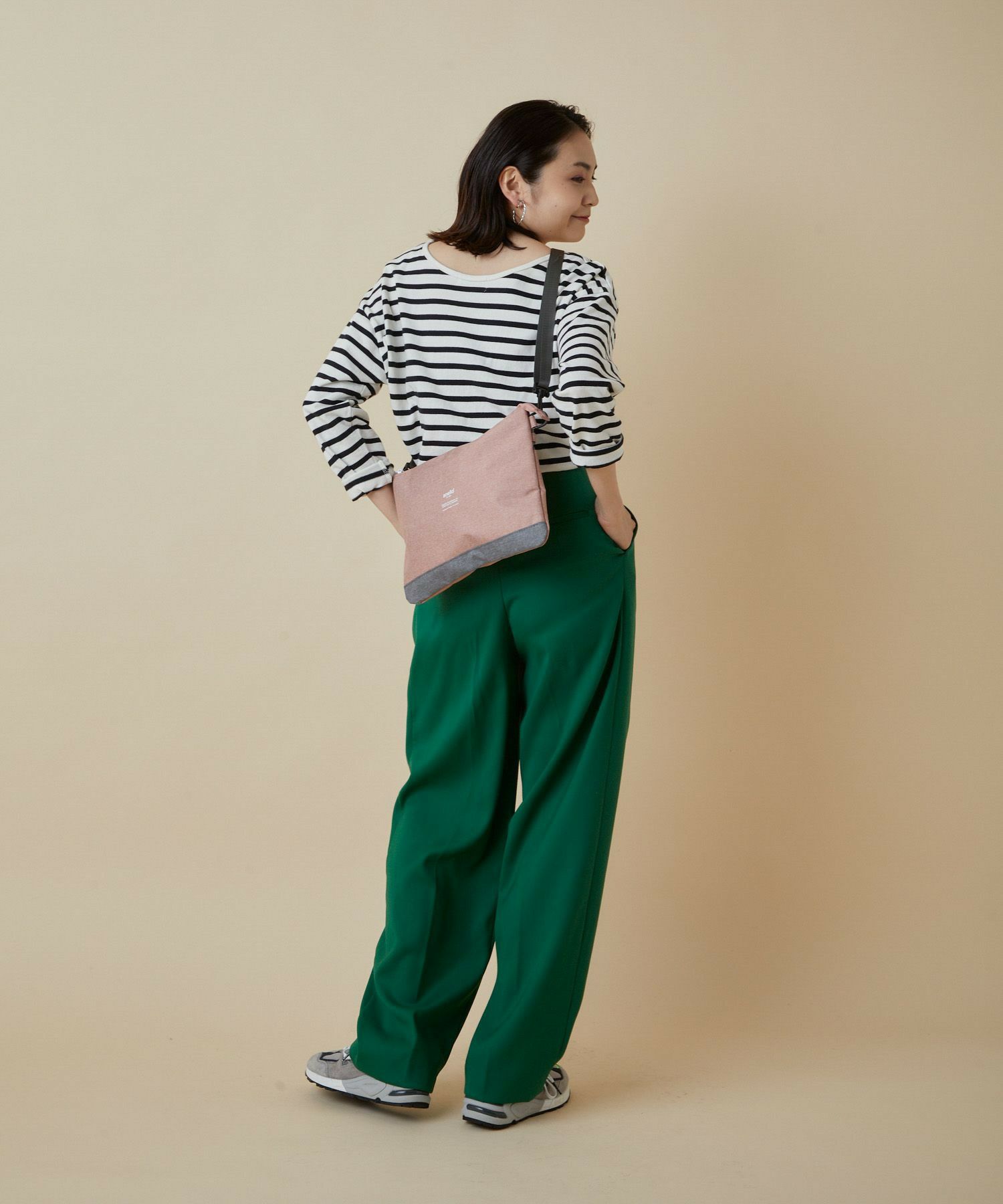 anello ショルダーバッグ 多収納 A4 THE DAY AT-B1715