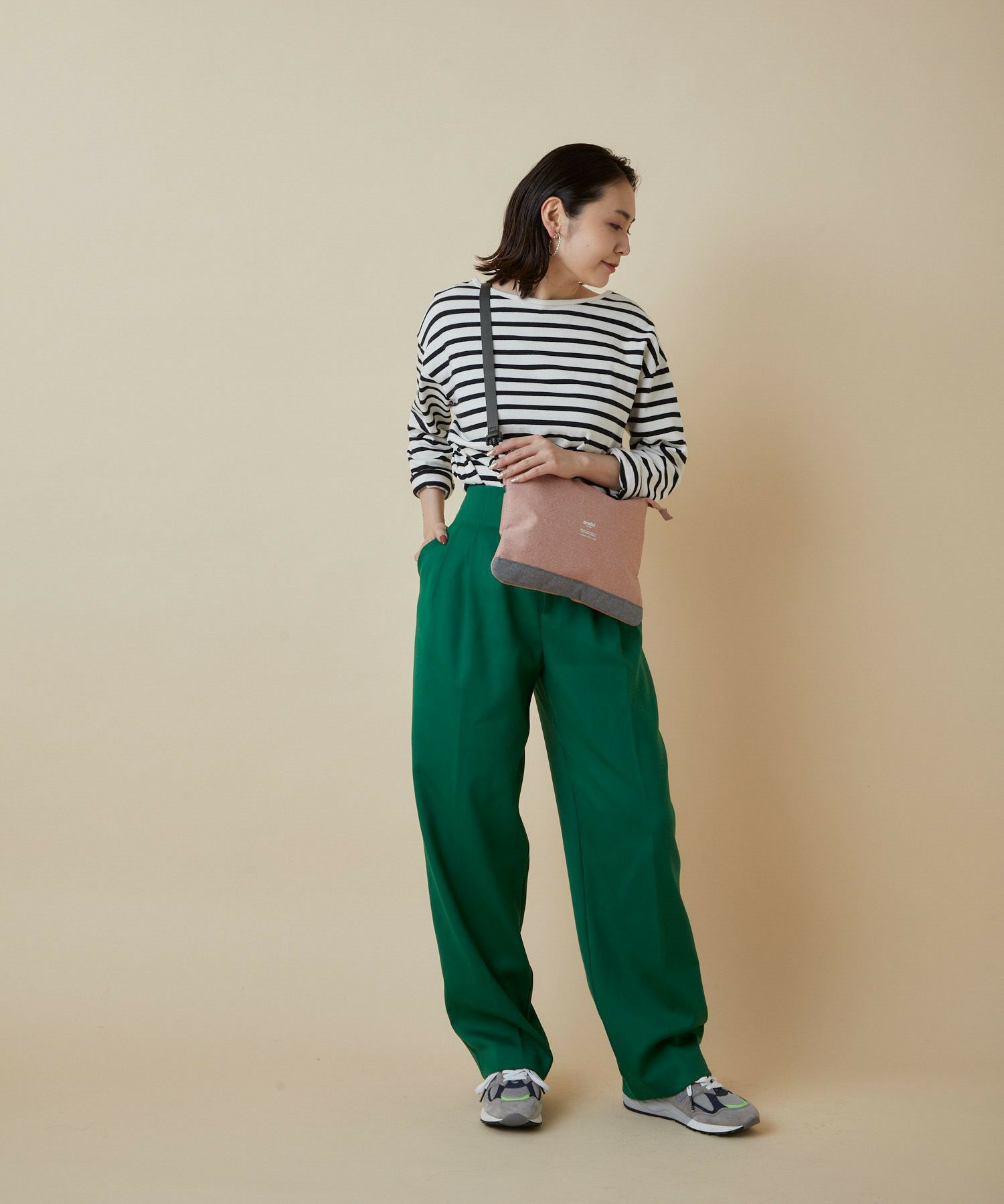 anello ショルダーバッグ 多収納 A4 THE DAY AT-B1715