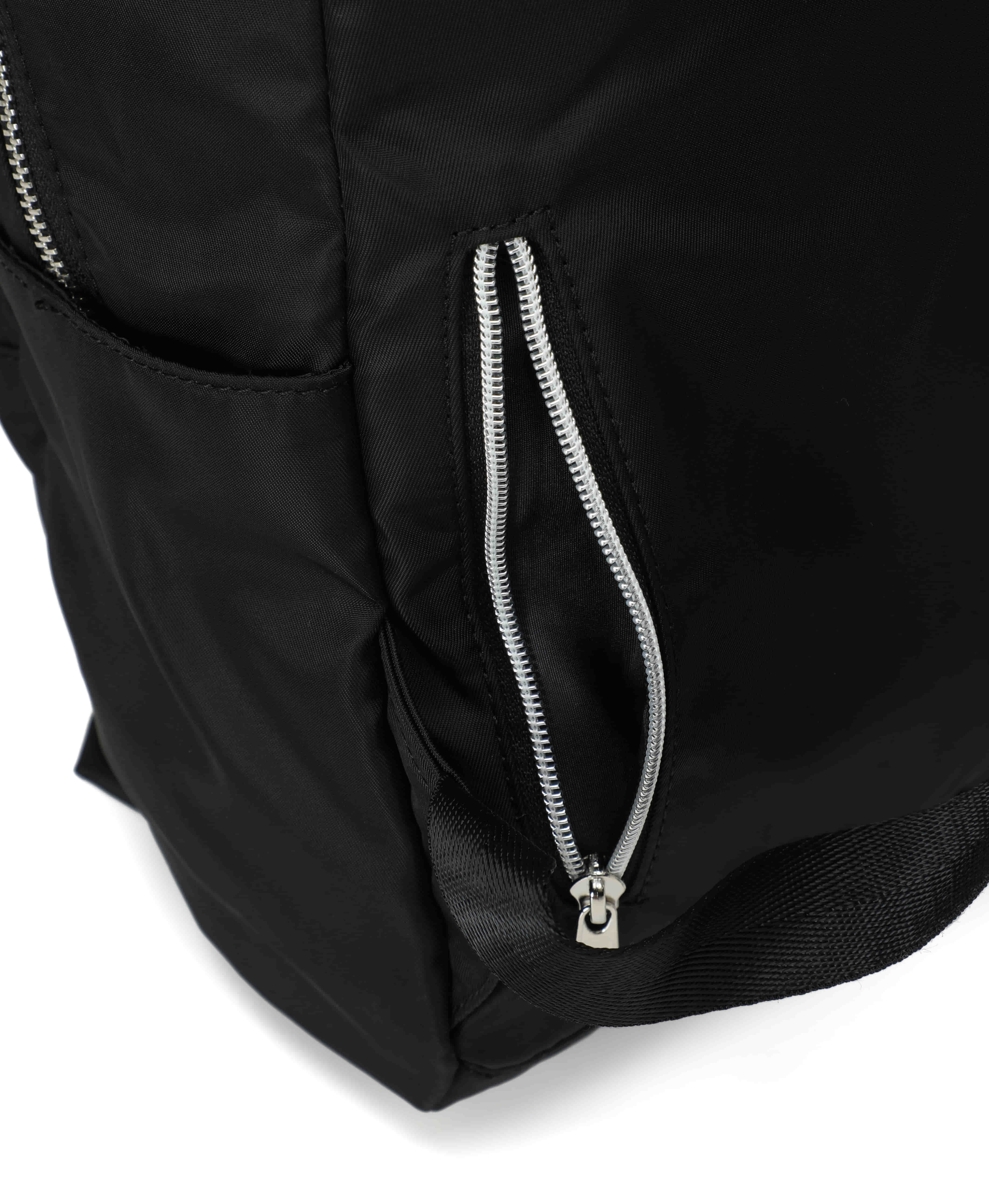 モデル身長：167cm