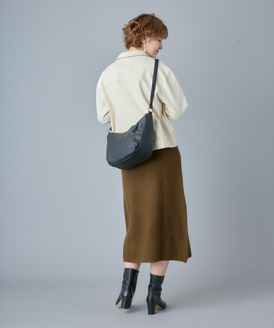 Legato Largo ショルダーバッグ  A5 スモーキーシボフェイクレザー LU-H0906Z
