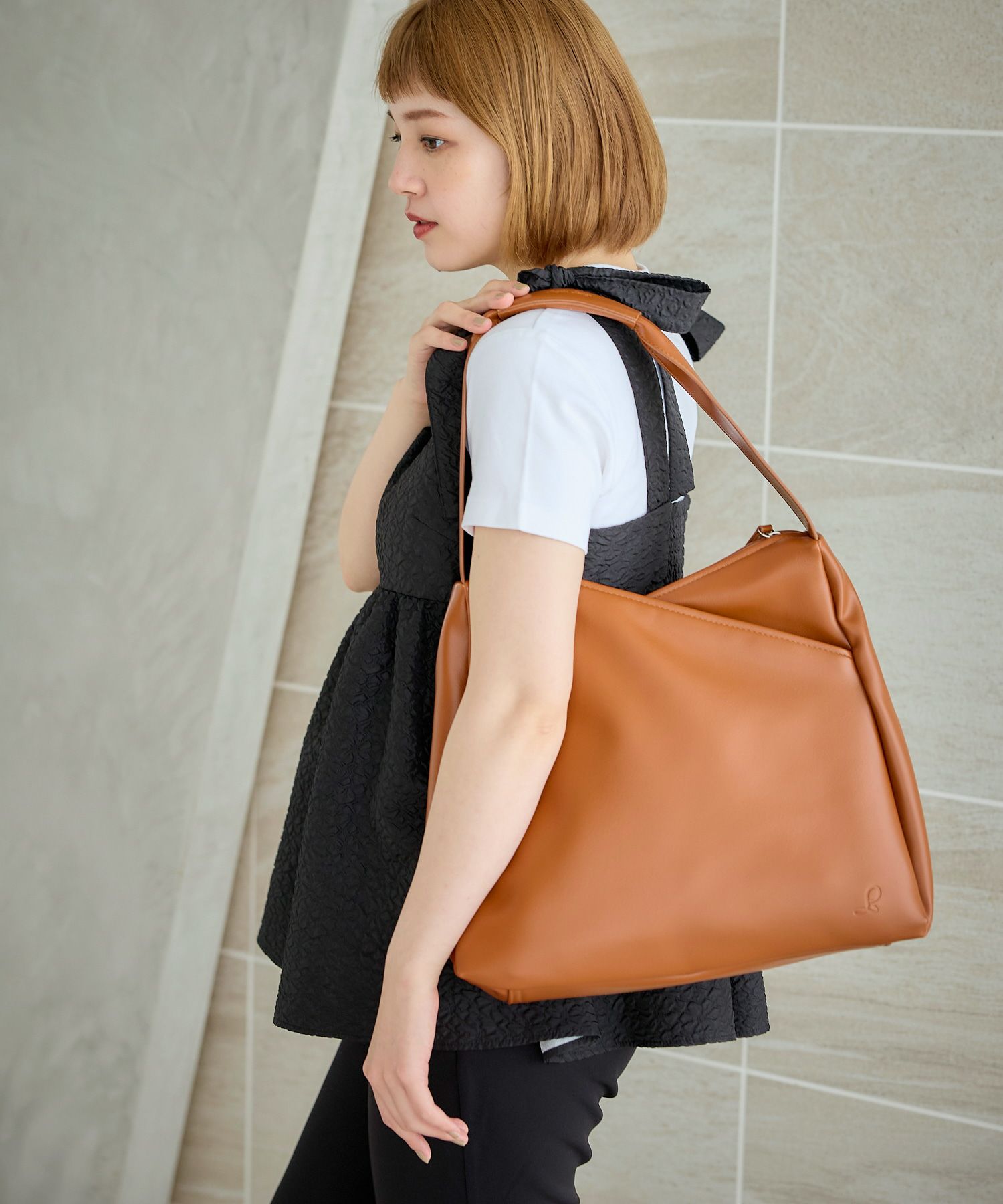 LOEWEワンショルダーリュック-