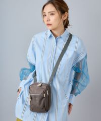 THREE　縦型ウォレットショルダーバッグ