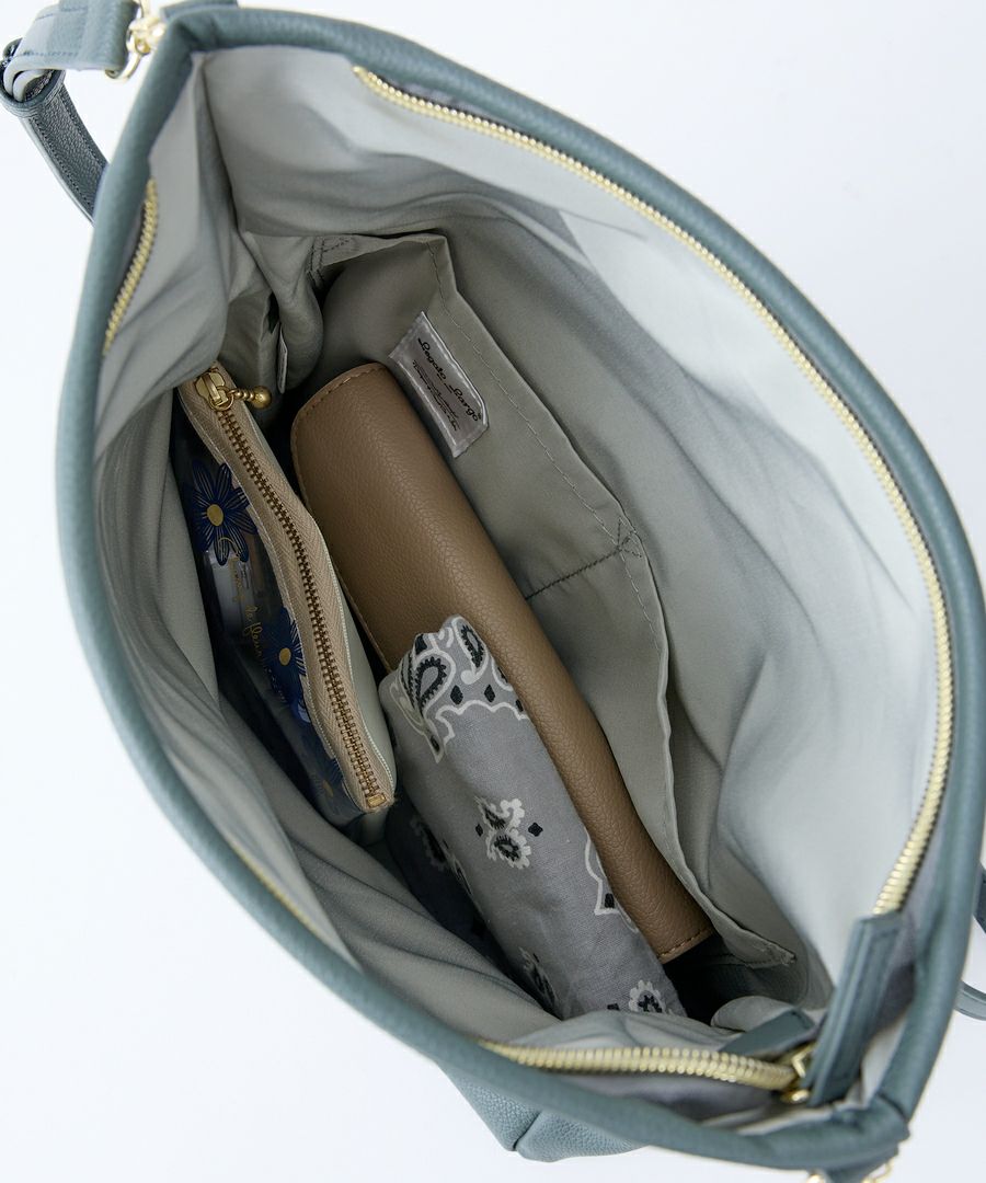 Legato Largo ショルダーバッグ 2WAY 多機能 A5 クリーミィシボフェイクレザー LG-D1281