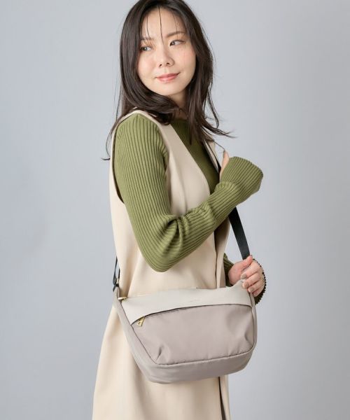 ≪グロッシーコンビ≫ミニショルダーバッグ