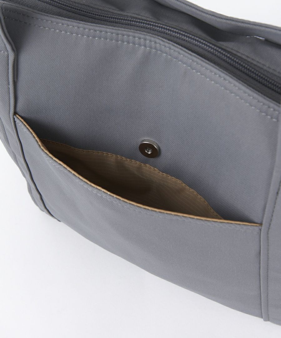 anello GRANDE トートバッグ 軽量 多収納 A4 motte GHM0553