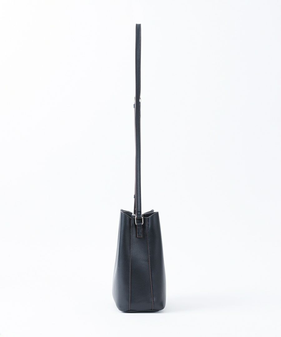 Legato Largo ショルダーバッグ 軽量 A5 かるいかばん LG-P0116