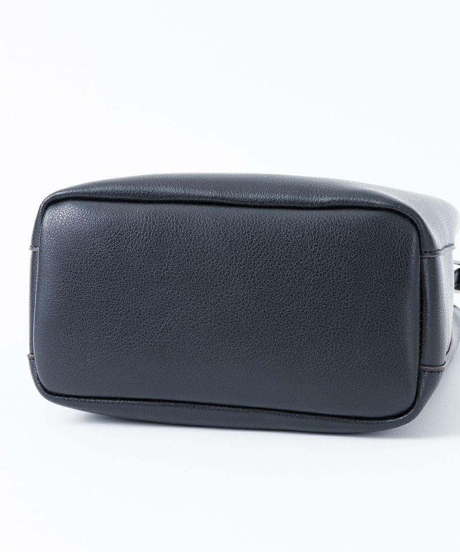 Legato Largo ショルダーバッグ 軽量 A5 かるいかばん LG-P0116