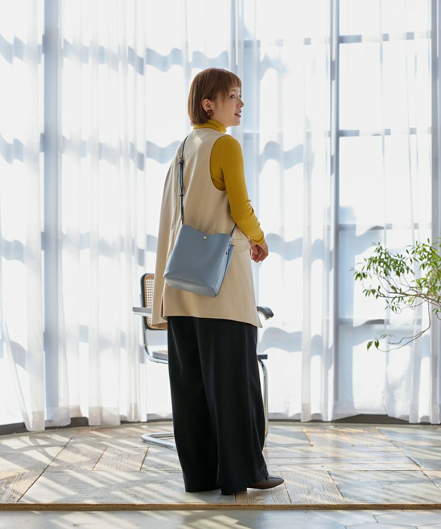 Legato Largo ショルダーバッグ 軽量 A5 かるいかばん LG-P0116