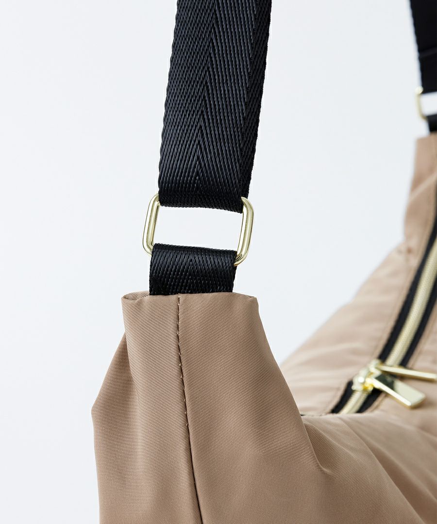 Legato Largo ショルダーバッグ 撥水 A5 カジュアルポリエステル LH-V0181