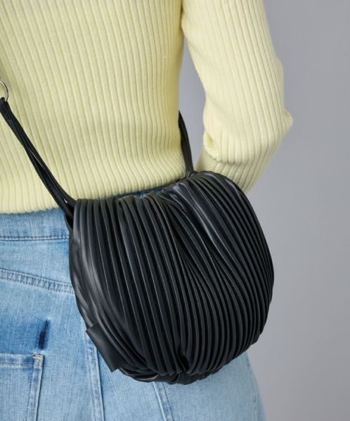 PLEATS PLEASE(プリーツプリーズ) ショルダーバッグ美品 - PP04-AG582 グレーベージュ×アイボリー×黒 プリーツ/巾着型