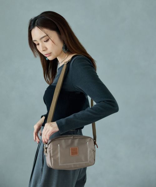 LINE ミニショルダーバッグ