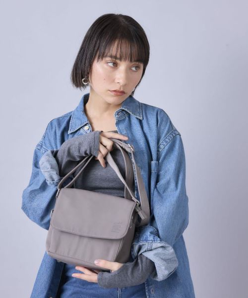 WIT ミニショルダーバッグ