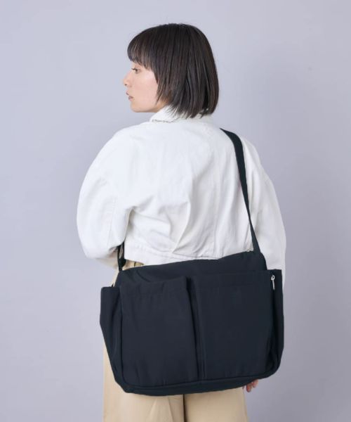 WIT ショルダーバッグ