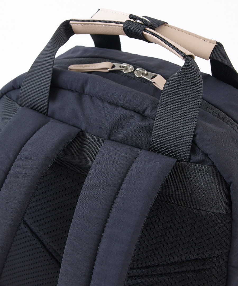 anello GRANDE リュック バックパック 両面撥水 軽量 10ポケット 21L PC収納 キャリーオン セキュリティポ A4 SABLE GTM0971