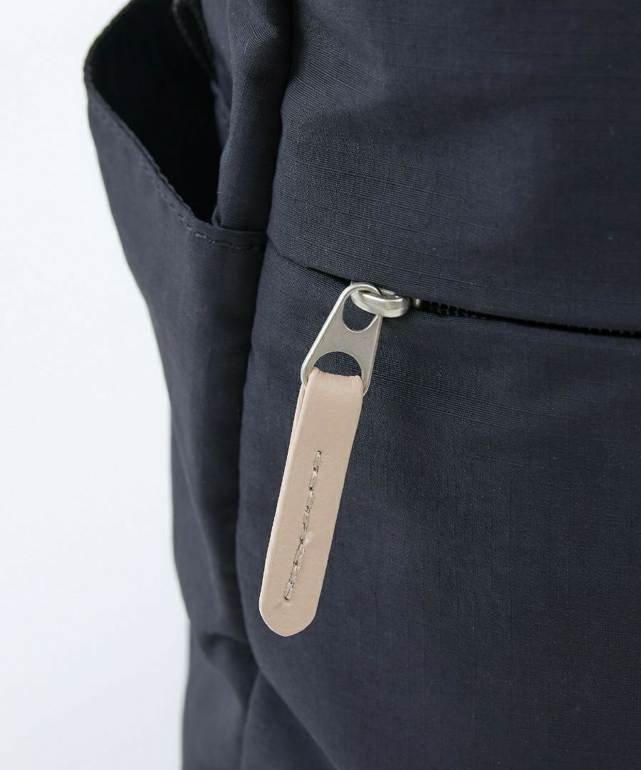 anello GRANDE リュック バックパック 両面撥水 軽量 10ポケット 21L PC収納 キャリーオン セキュリティポ A4 SABLE GTM0971