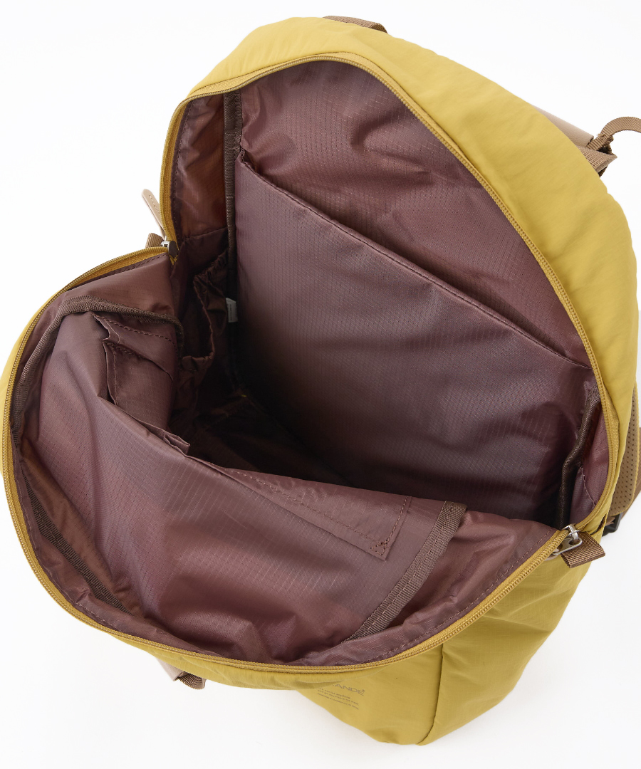 anello GRANDE リュック バックパック 両面撥水 軽量 10ポケット 21L PC収納 キャリーオン セキュリティポ A4 SABLE GTM0971