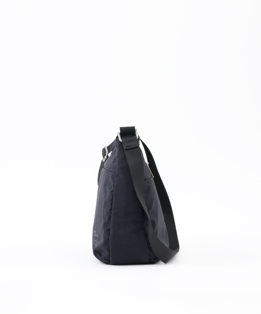 anello GRANDE ショルダーバッグ 両面撥水 軽量 10ポケット A5 SABLE GTM0972