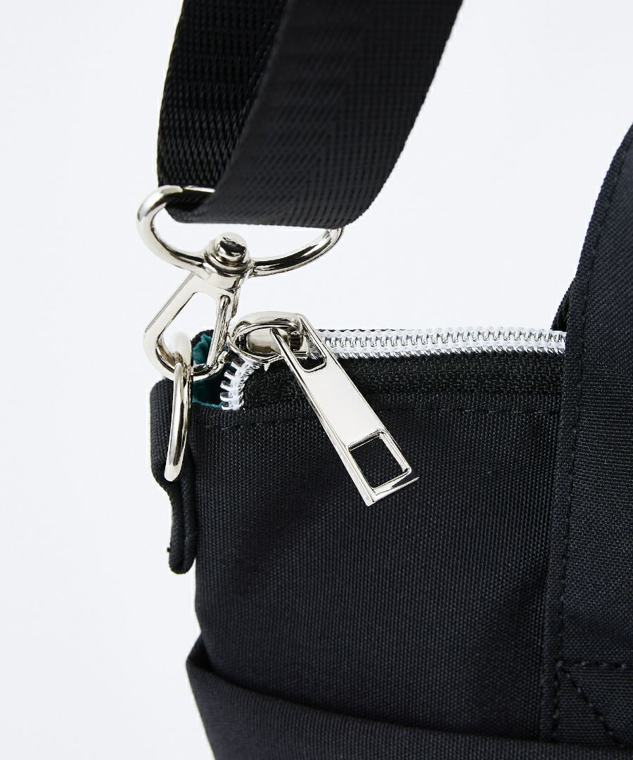 Legato Largo ショルダーバッグ 両面撥水 本体保冷 軽量 2WAY A5 おさんぽBAG LH-D1442