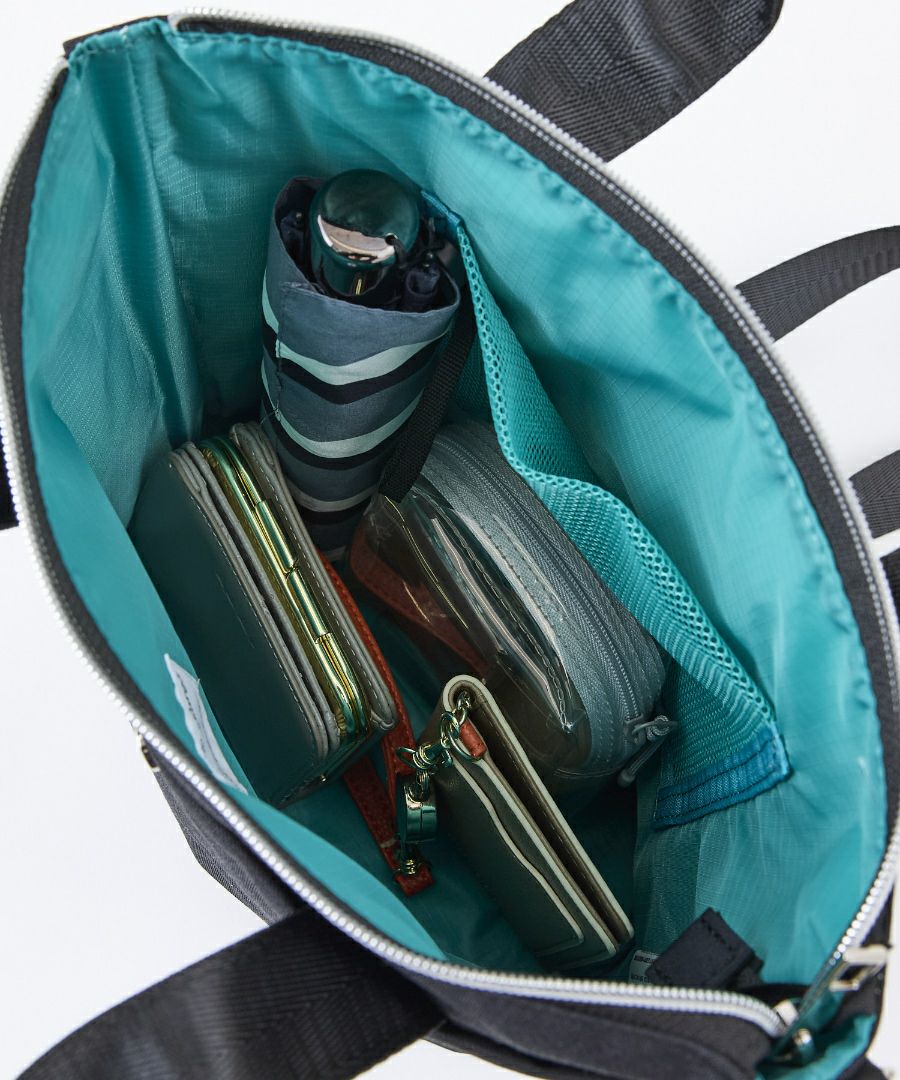 Legato Largo ショルダーバッグ 両面撥水 本体保冷 軽量 2WAY A5 おさんぽBAG LH-D1442