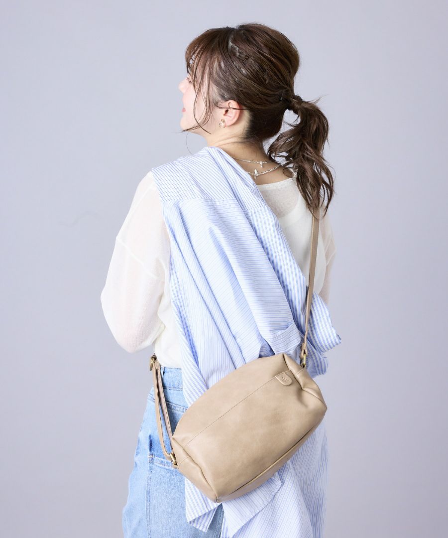 Legato Largo ショルダーバッグ 5ポケット 長財布と600mlボトルが同時収納 ヴィンテージ 自立 mini ナチュラルヴィンテージ LG-V0421