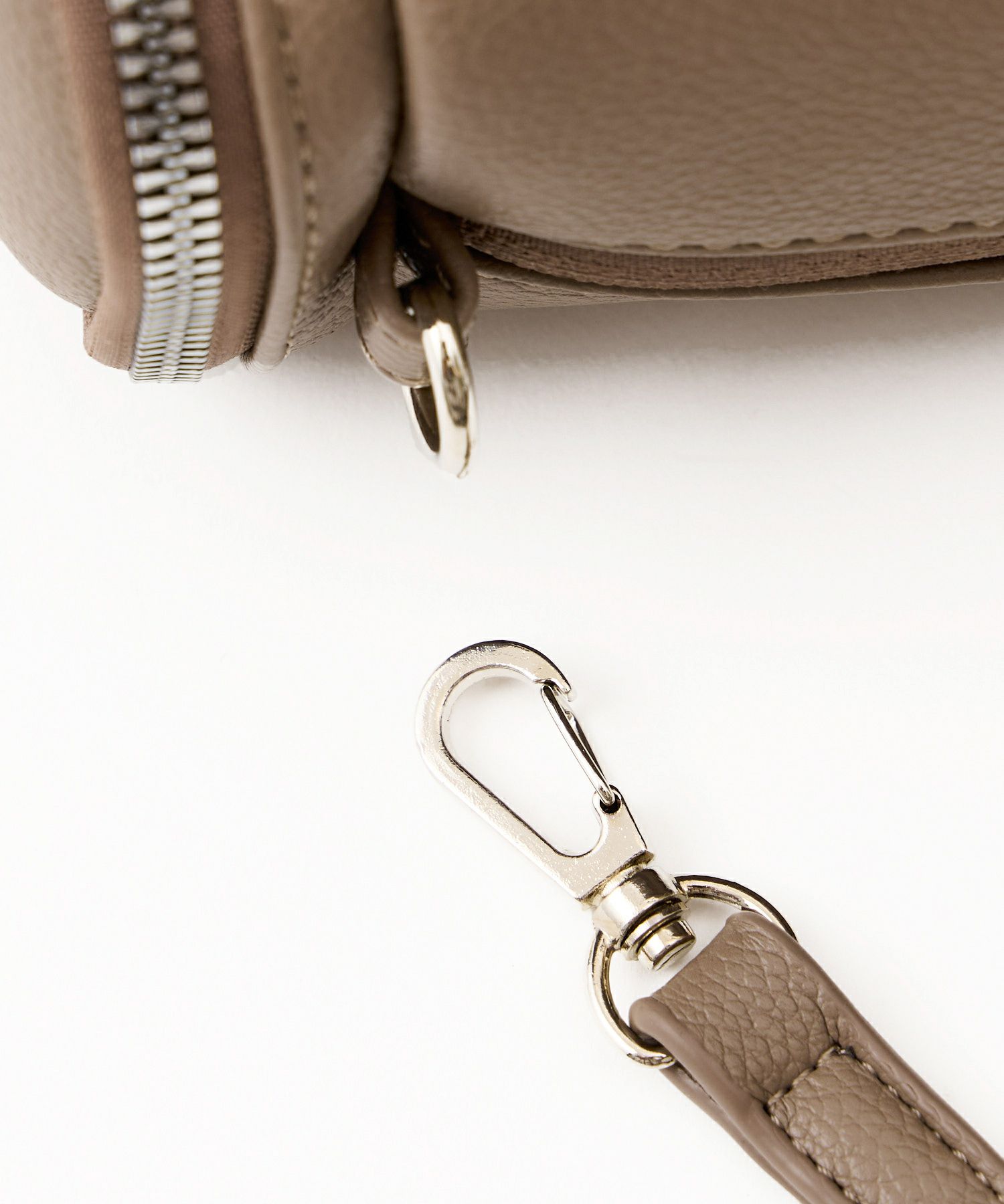 anello ショルダーバッグ 金属ビスロンファスナー 自立 mini CHERISH AGB5035