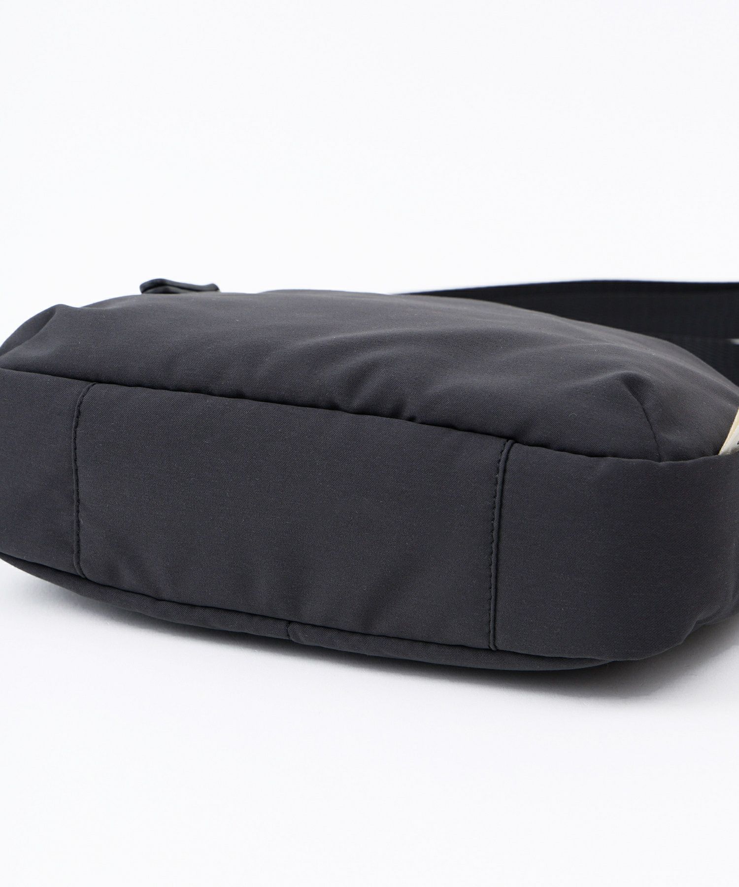 anello GRANDE ショルダーバッグ 軽量 mini pocca GTM1011