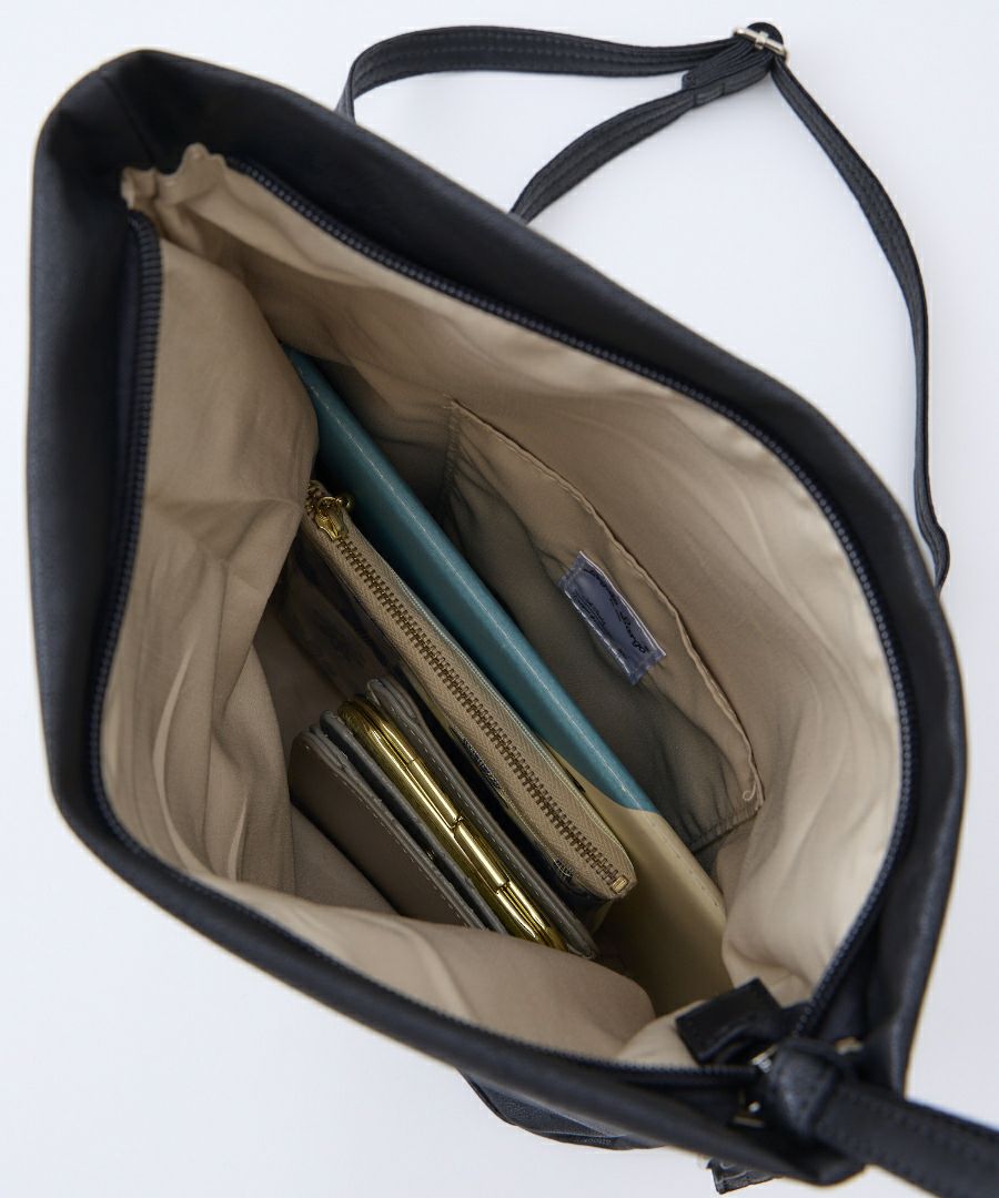 Legato Largo ショルダーバッグ 洗濯可能 自立 口折れ A5 ユニプレーン LG-X0471