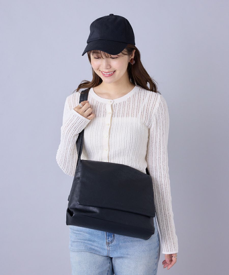 Legato Largo ショルダーバッグ 洗濯可能 自立 男女兼用 A5 ユニプレーン LG-X0473