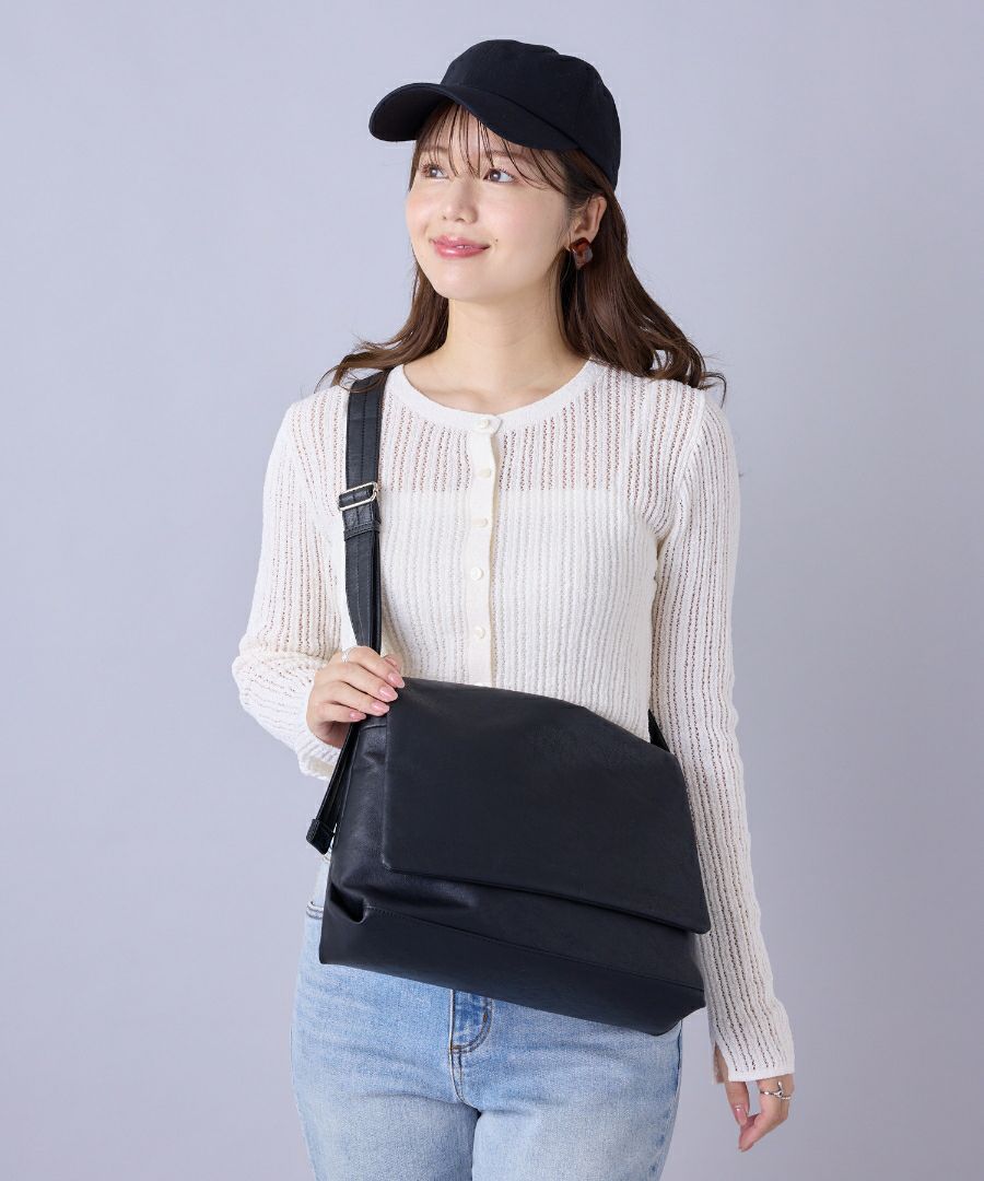 Legato Largo ショルダーバッグ 洗濯可能 自立 男女兼用 A5 ユニプレーン LG-X0473