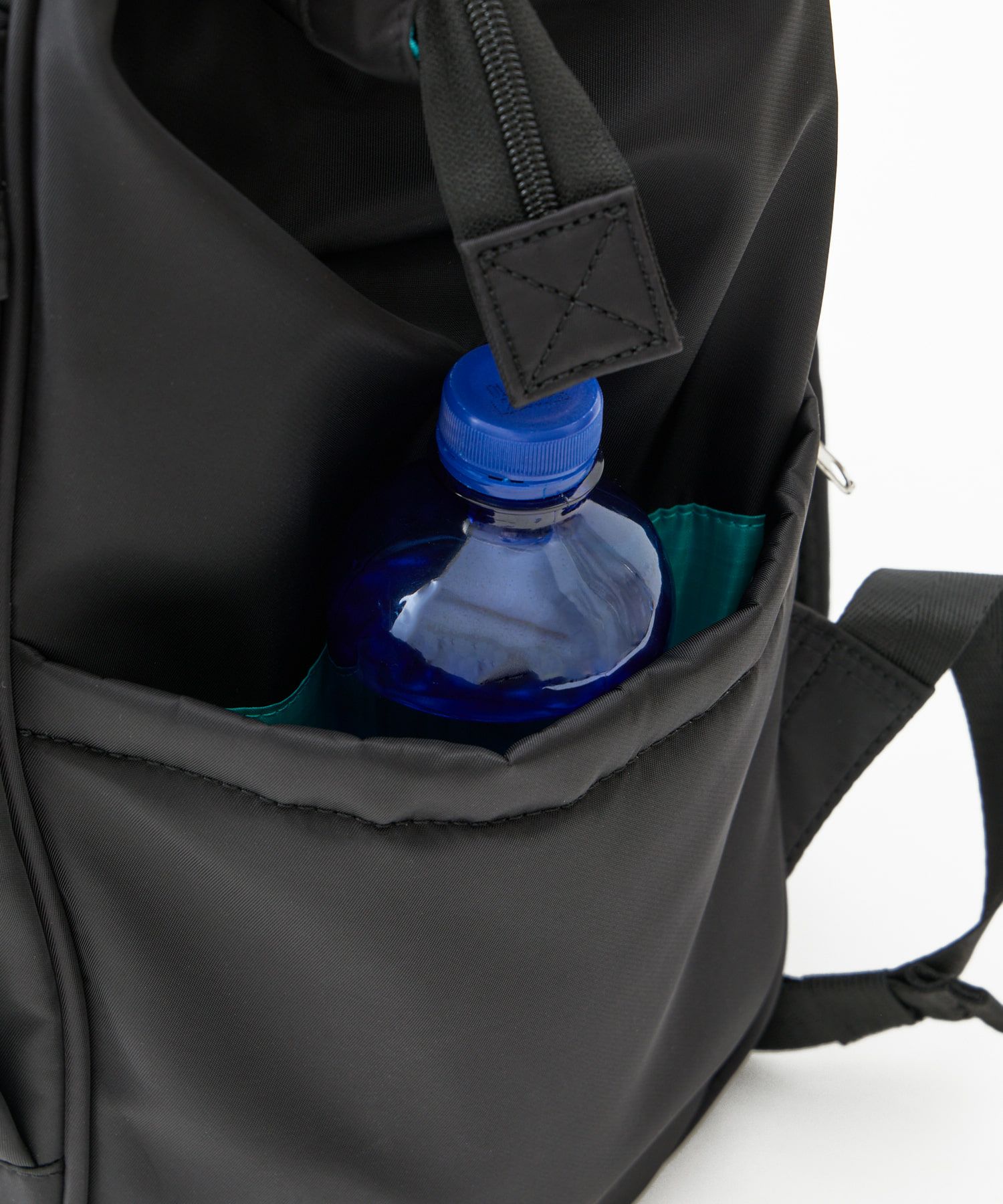 anello リュック バックパック 両面撥水 ﾗﾊﾞｰﾌﾟﾘﾝﾄ ﾊﾟﾃﾞｨﾝｸﾞ Dｶﾝ PC収納 ｷｬﾘｰｵﾝ ｾｷｭﾘﾃｨﾎﾟｹｯﾄ A4 ALF AIY0137