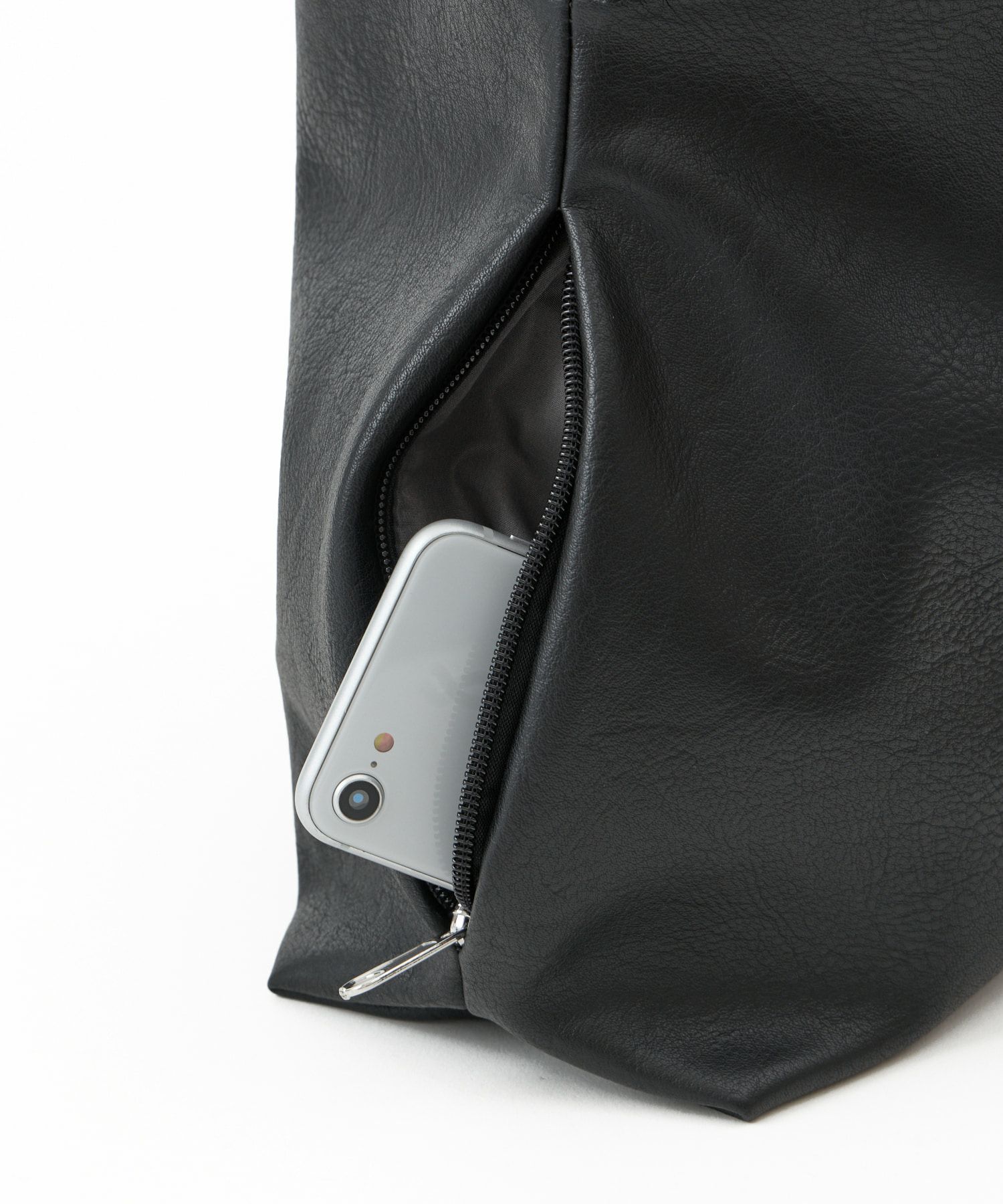 anello トートバッグ 隠しファスナーポケット A5 VANESSA AGB5061