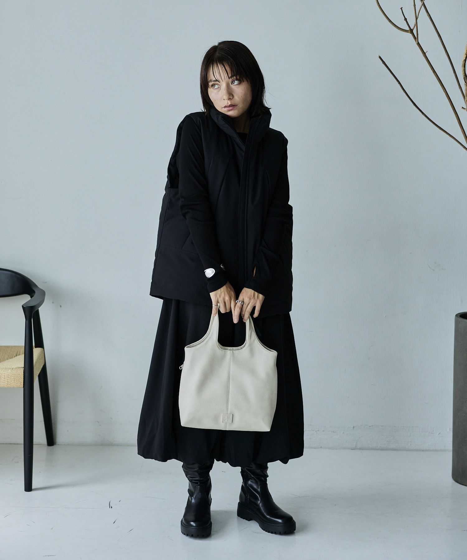 anello トートバッグ 隠しファスナーポケット A5 VANESSA AGB5061