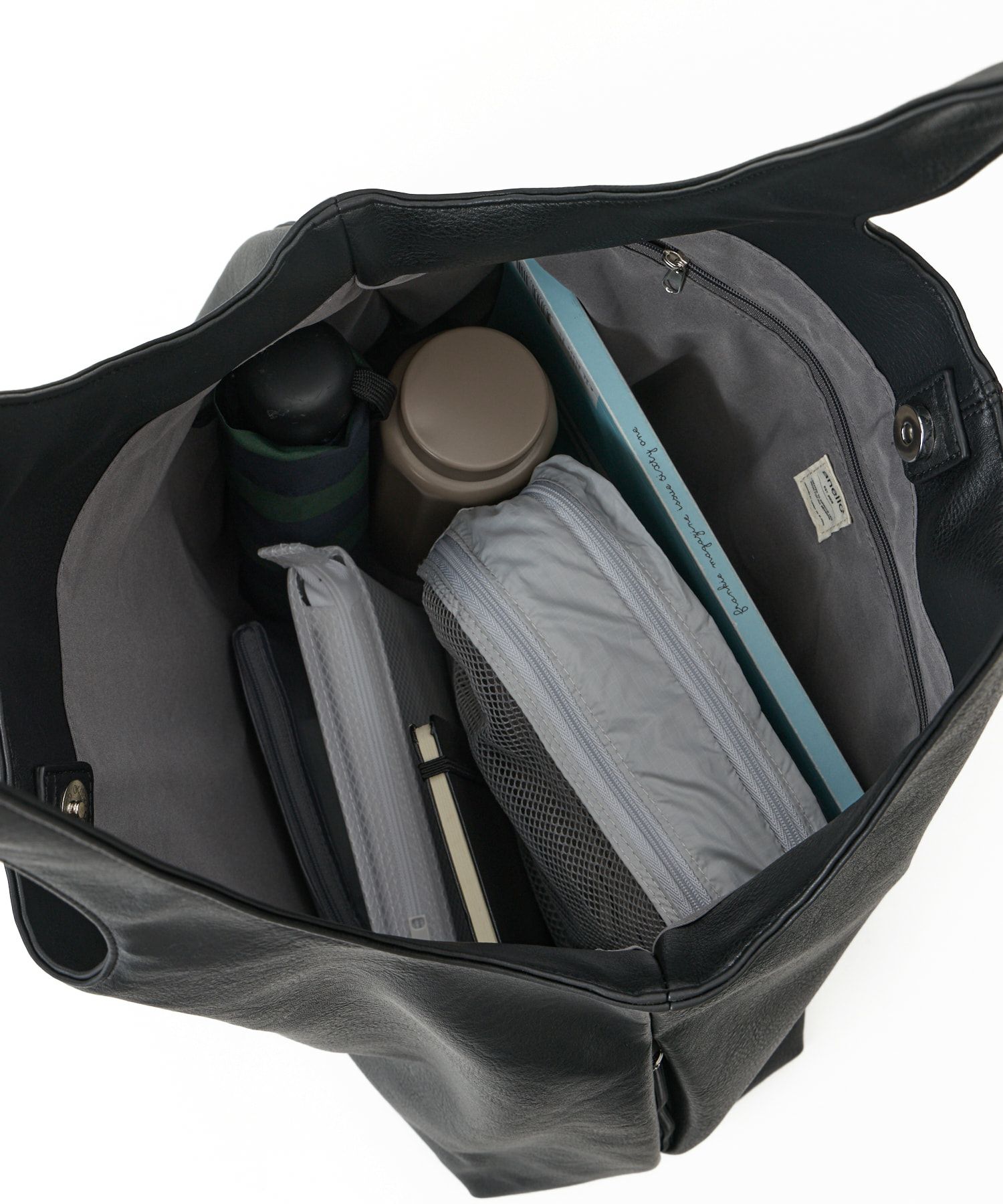 anello トートバッグ 隠しファスナーポケット A4 VANESSA AGB5062