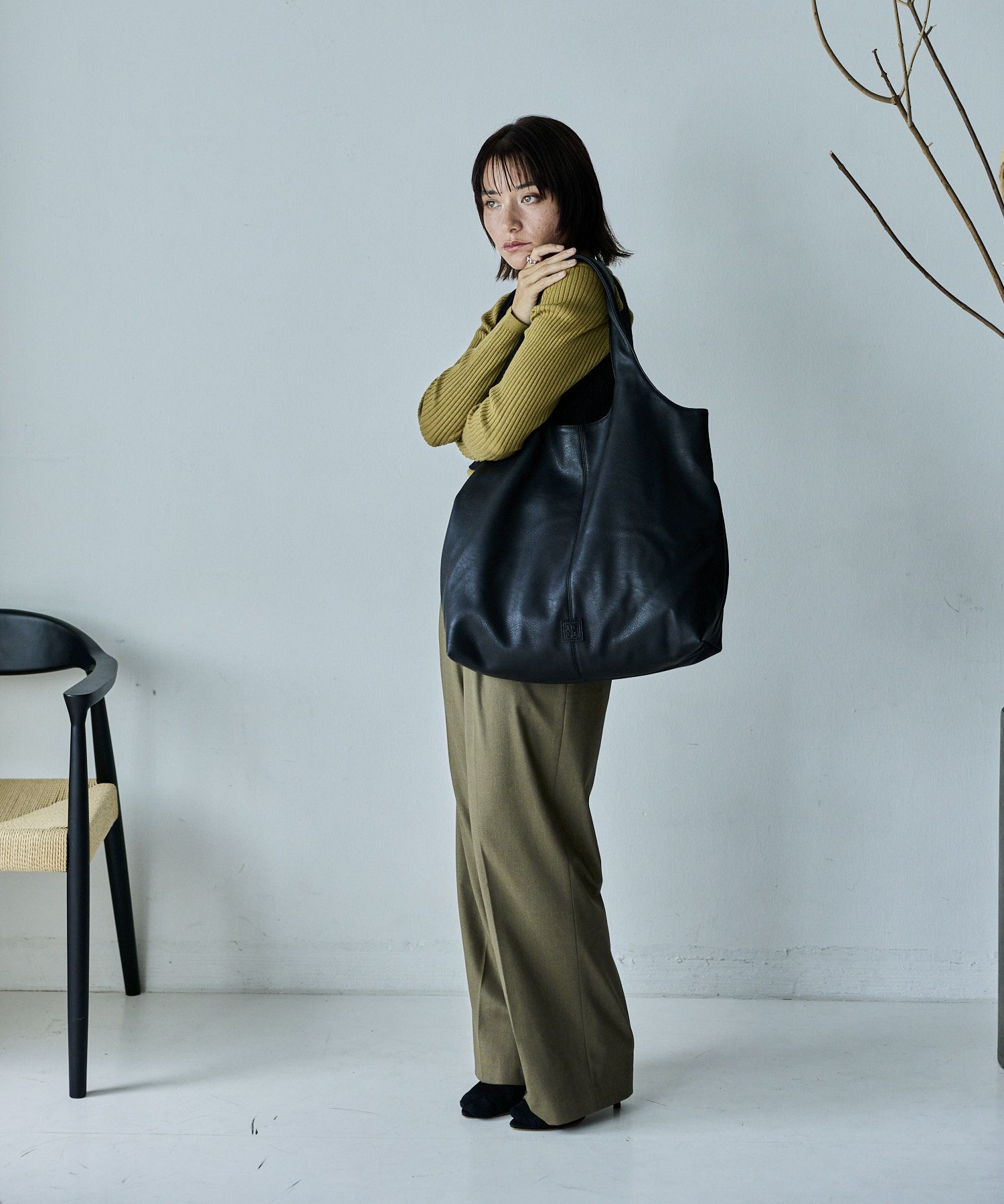 anello トートバッグ 隠しファスナーポケット A4 VANESSA AGB5062