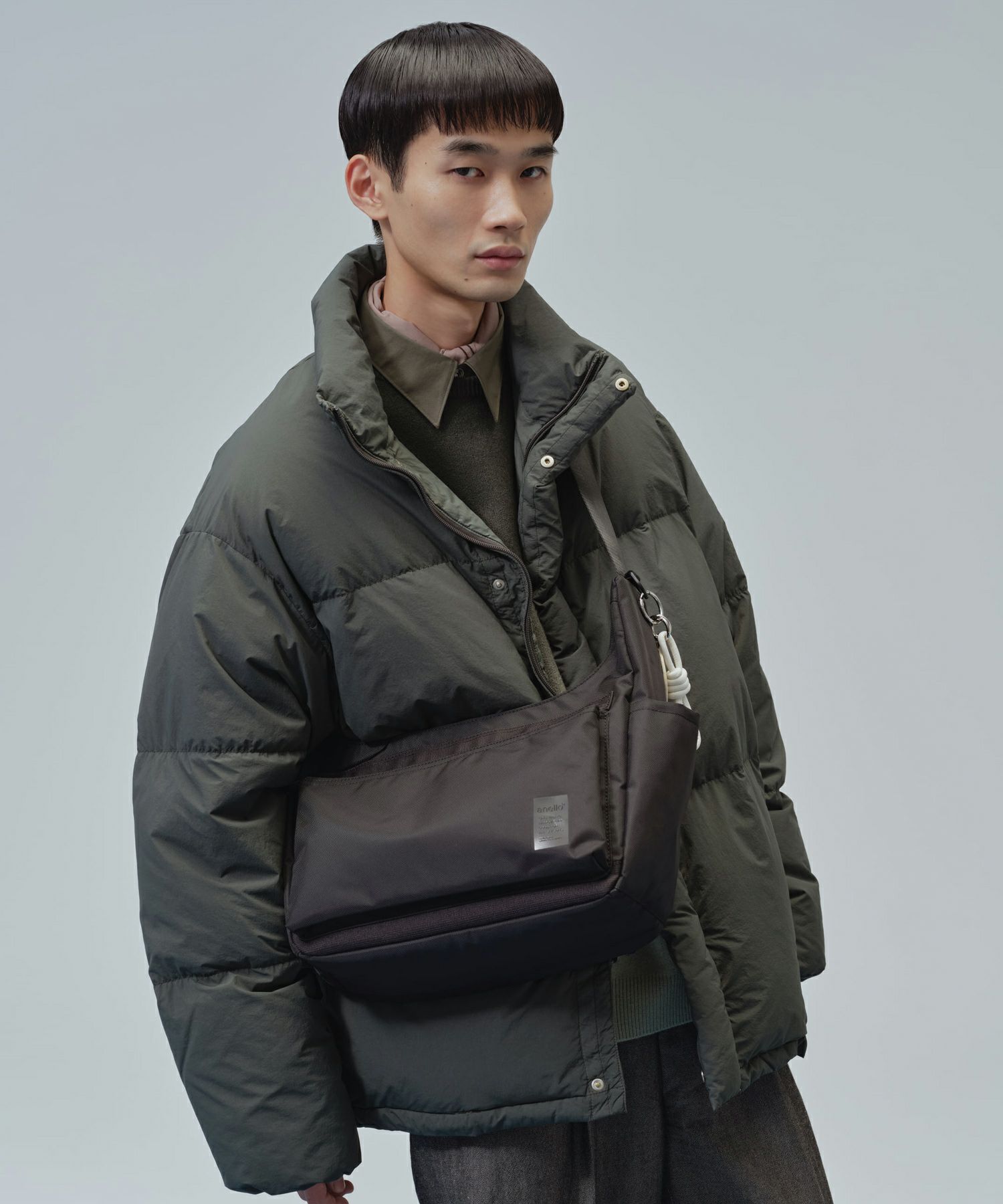 anello ショルダーバッグ TPU素材底ポケット カラーメッシュポケット 両面撥水 A4 SHARE ATH3772