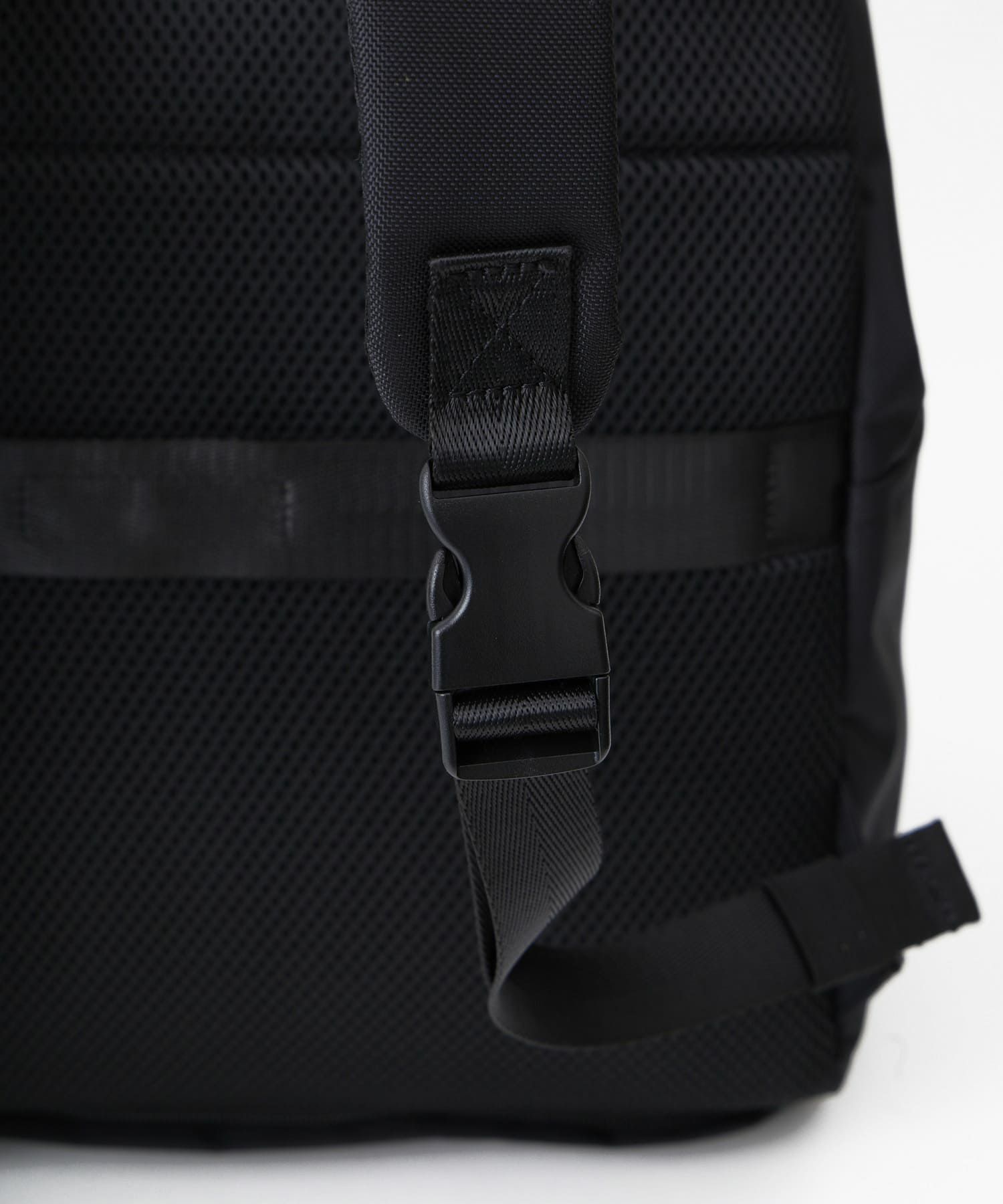 anello リュック バックパック TPU素材底ポケット カラーメッシュポケット 両面撥水 2WAY ｷｬﾘｰｵﾝ A4 SHARE ATH3773