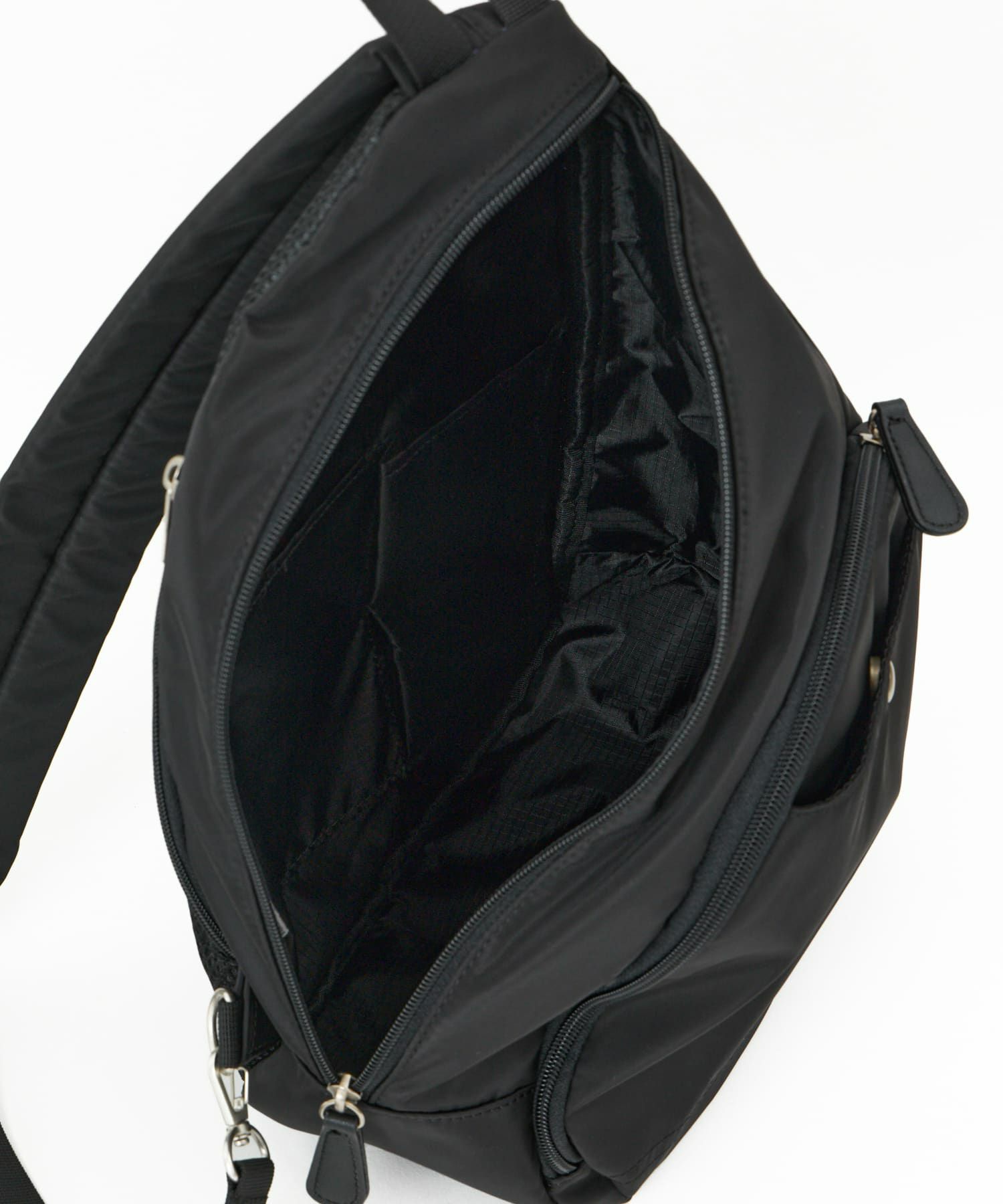 anello GRANDE ボディバッグ ウエストポーチ 両面撥水 背面メッシュ A5 NOTA GHH3784