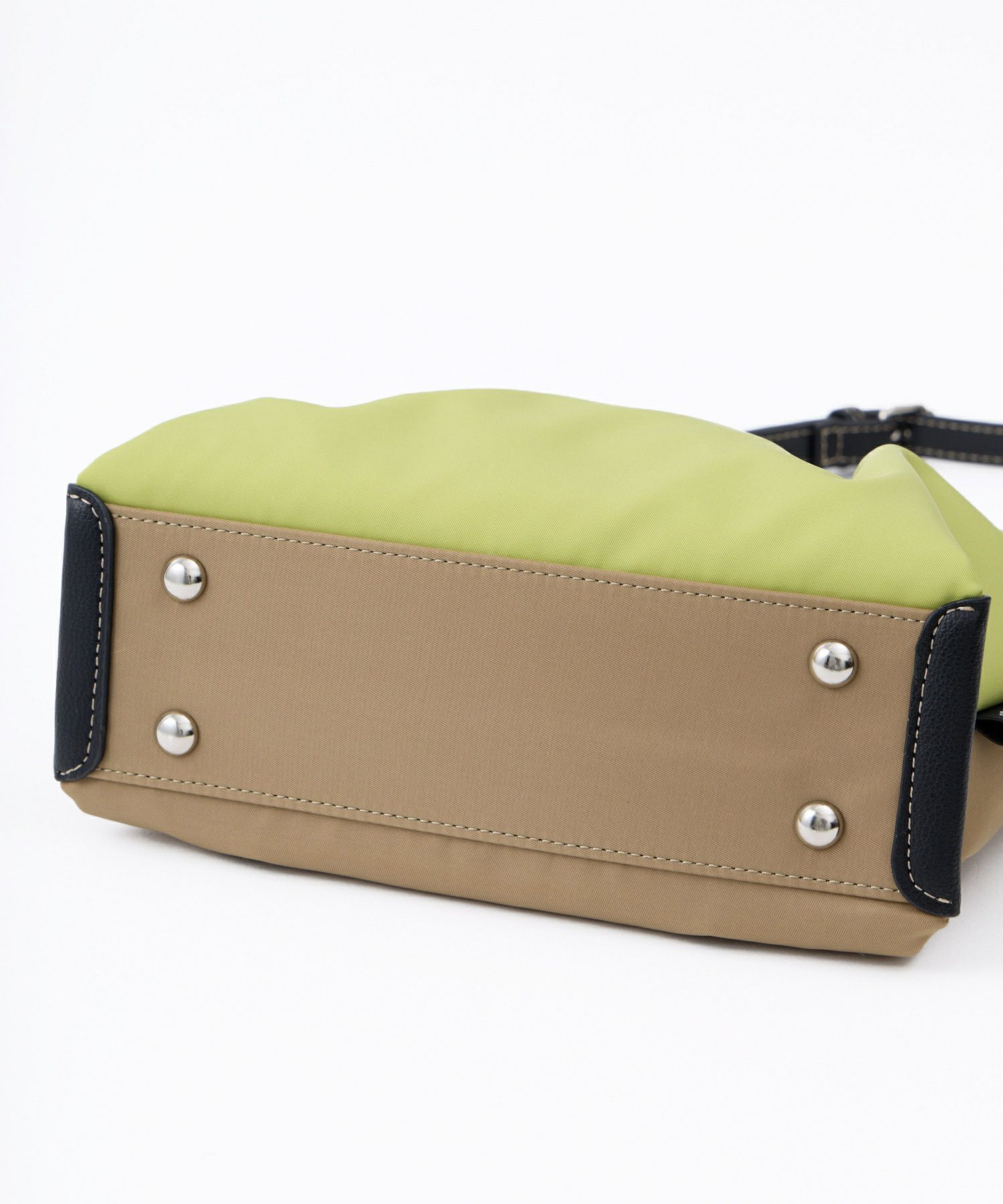 Legato Largo ショルダーバッグ 肩楽 撥水 自立 ｼｮﾙﾀﾞｰﾊﾟｯﾄﾞ付き Wﾌｪｲｽ ｸﾛｼｪｯﾄ付き 底鋲付き mini 肩楽 LH-X0591