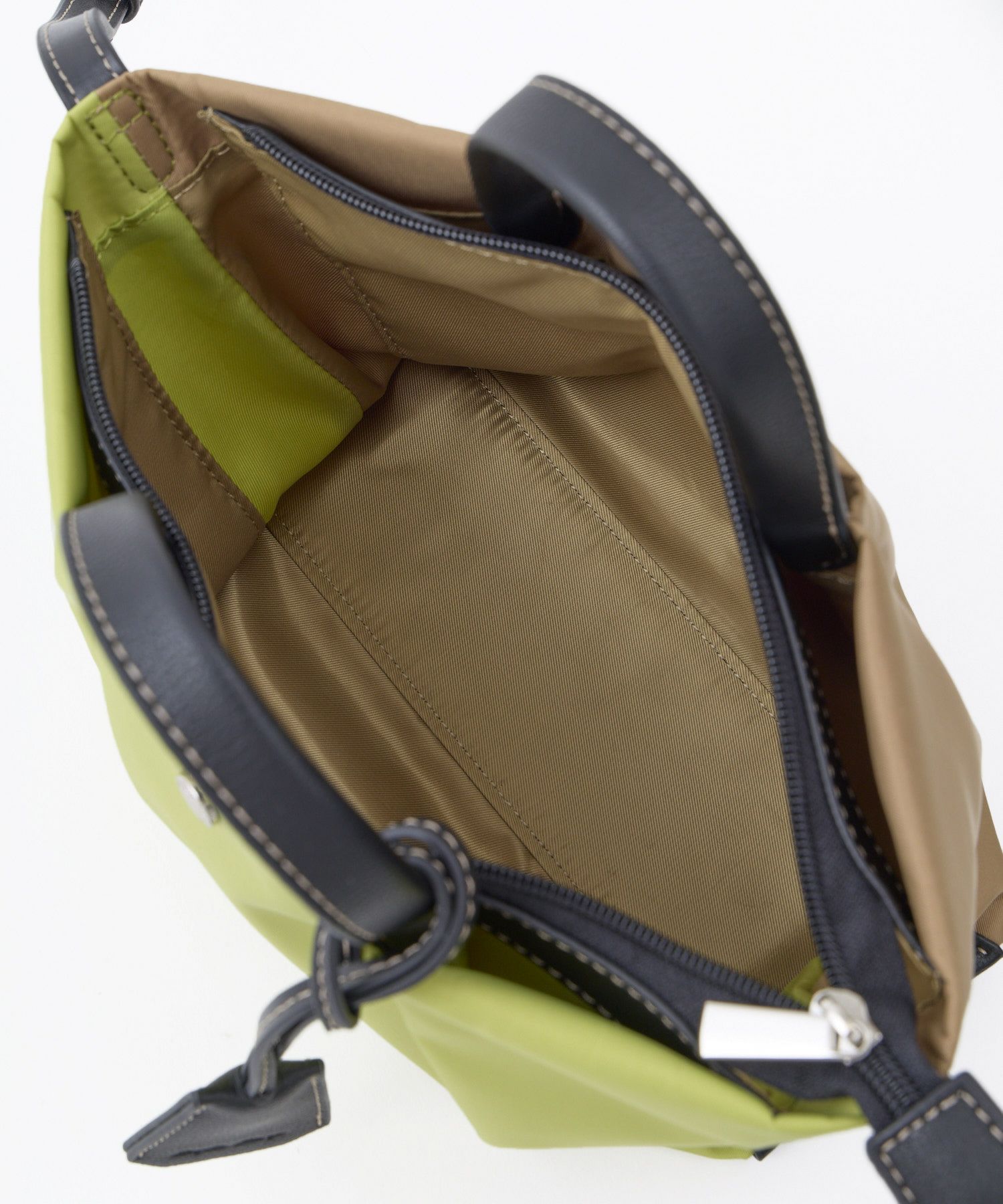 Legato Largo ショルダーバッグ 肩楽 撥水 自立 ｼｮﾙﾀﾞｰﾊﾟｯﾄﾞ付き Wﾌｪｲｽ ｸﾛｼｪｯﾄ付き 底鋲付き mini 肩楽 LH-X0591