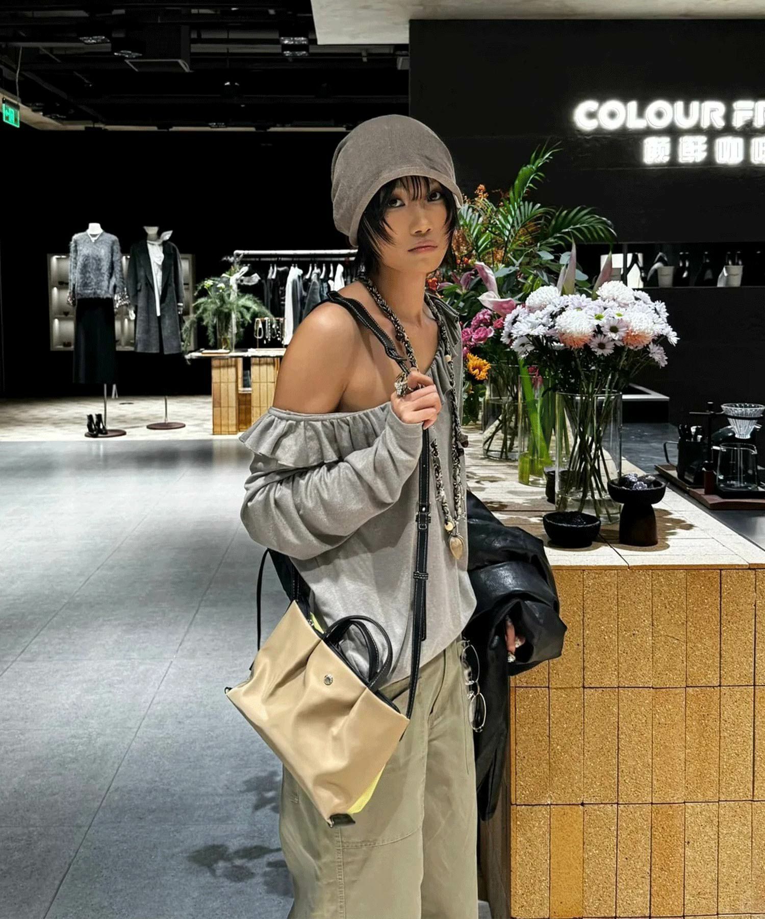 Legato Largo ショルダーバッグ 肩楽 撥水 自立 ｼｮﾙﾀﾞｰﾊﾟｯﾄﾞ付き Wﾌｪｲｽ ｸﾛｼｪｯﾄ付き 底鋲付き mini 肩楽 LH-X0591