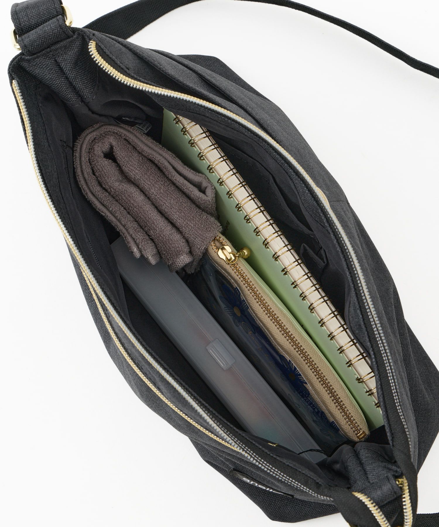 anello GRANDE ショルダーバッグ  A5 CLP GTC3362Z