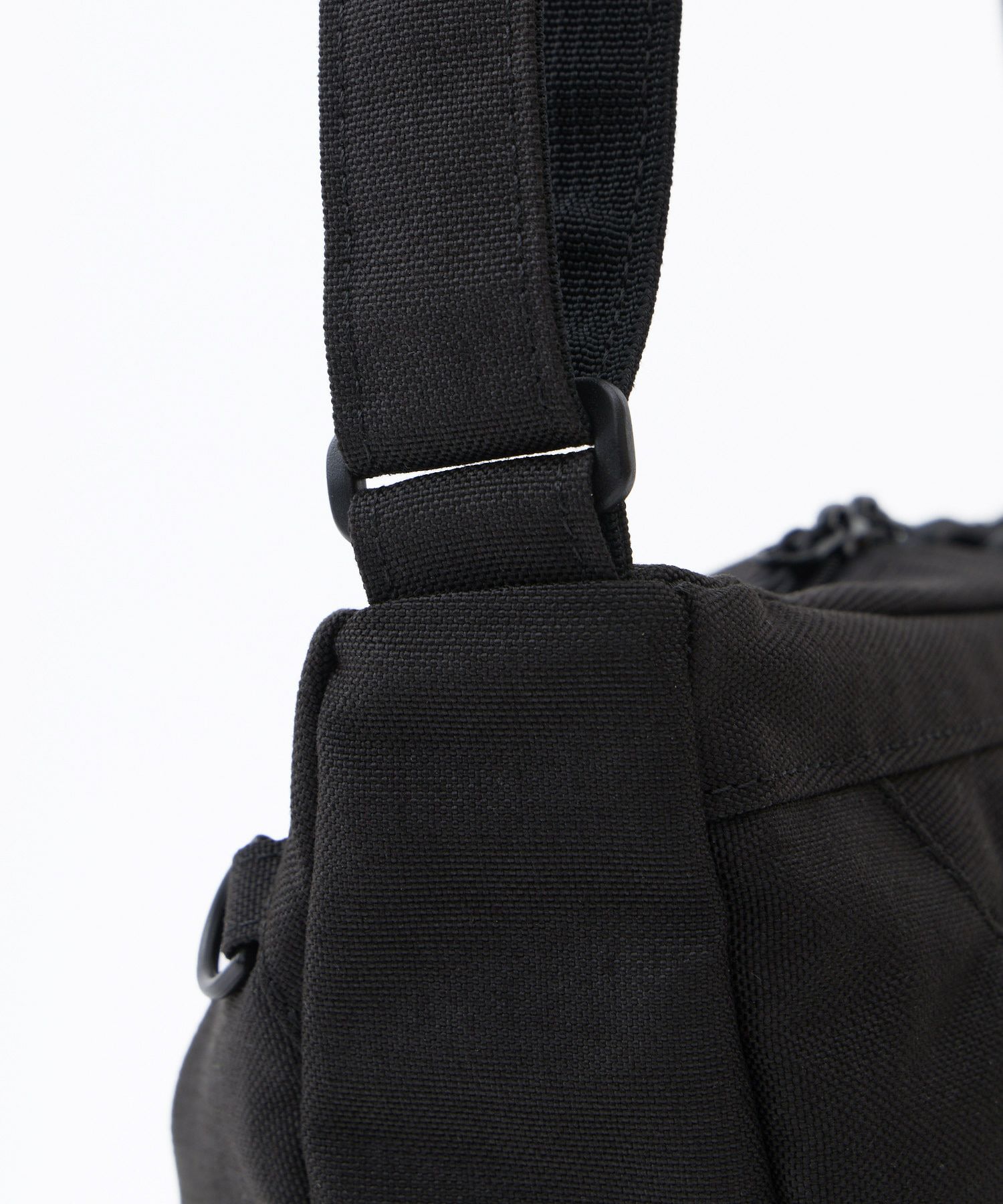 fulcro ショルダーバッグ 両面撥水 多収納 仕分け収納 軽量 A5  fma-0041