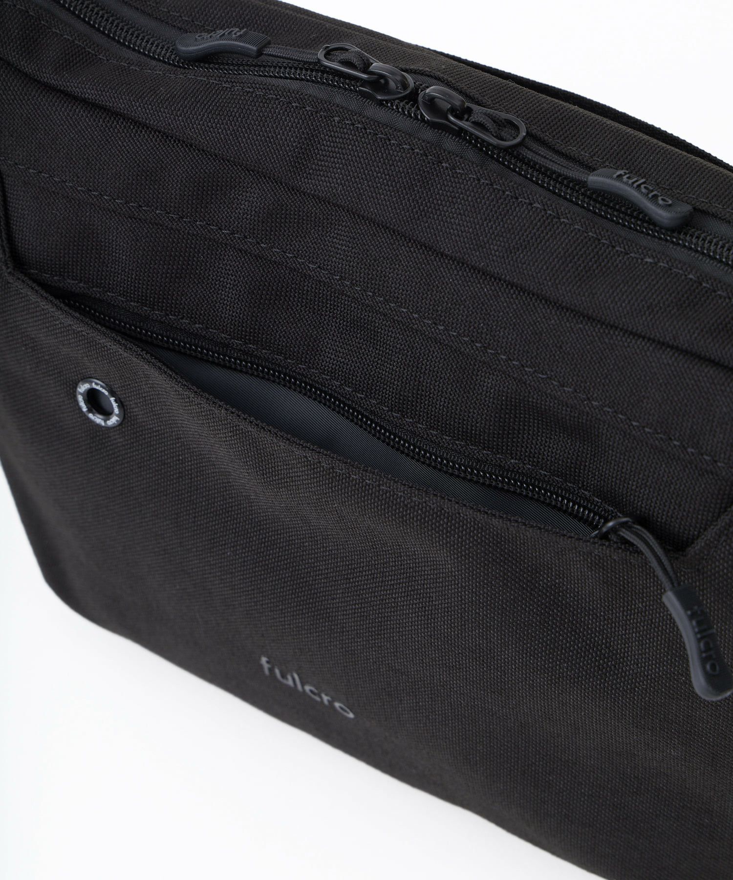 fulcro ショルダーバッグ 両面撥水 多収納 仕分け収納 軽量 A5  fma-0041