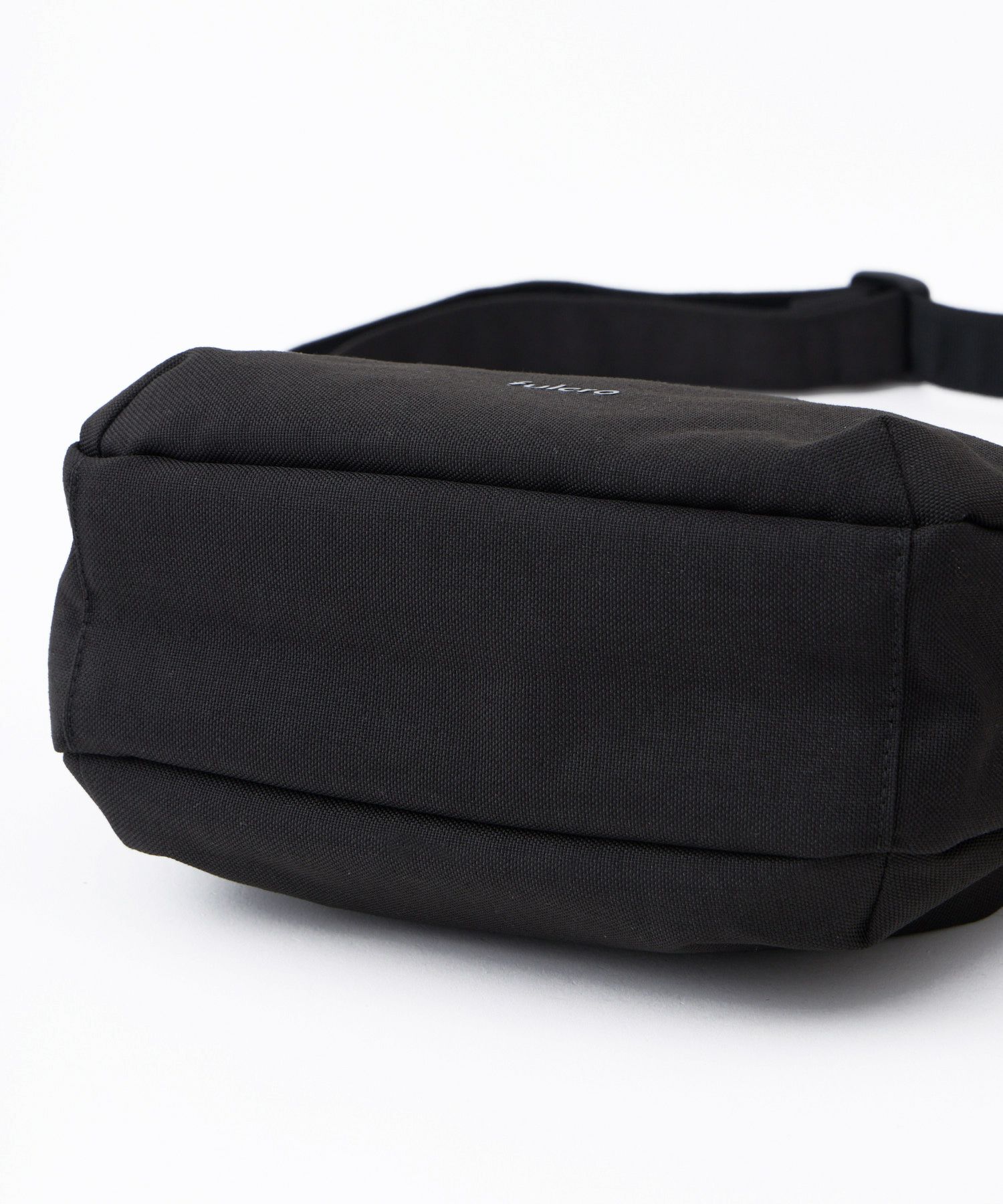 fulcro ショルダーバッグ 両面撥水 多収納 仕分け収納 軽量 A5  fma-0041