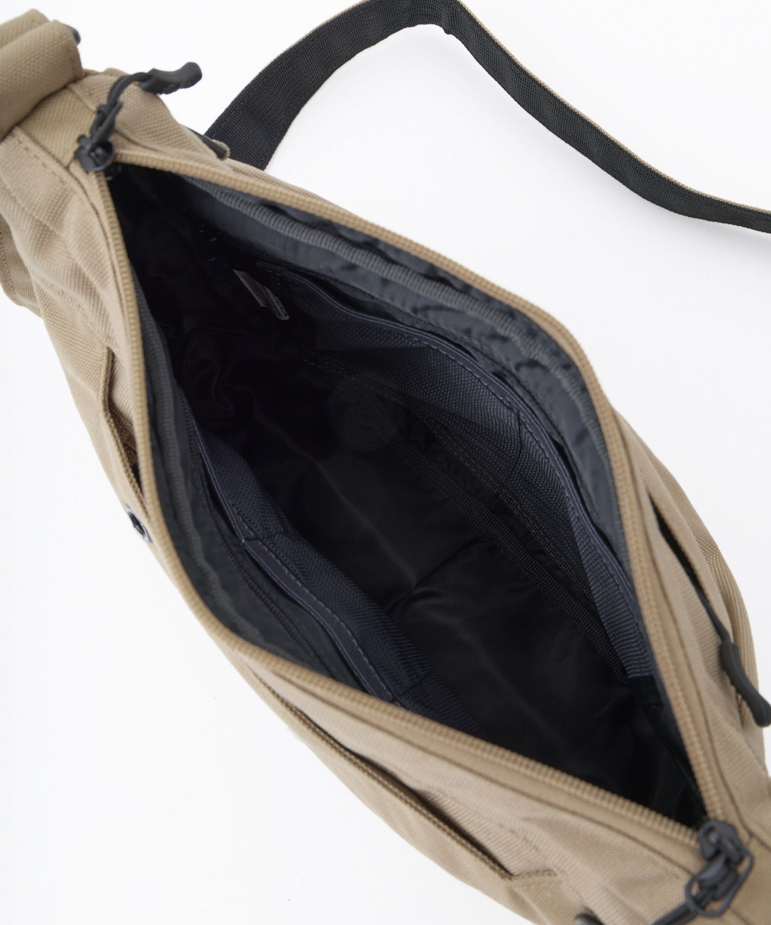 fulcro ショルダーバッグ 両面撥水 多収納 仕分け収納 軽量 A5  fma-0041