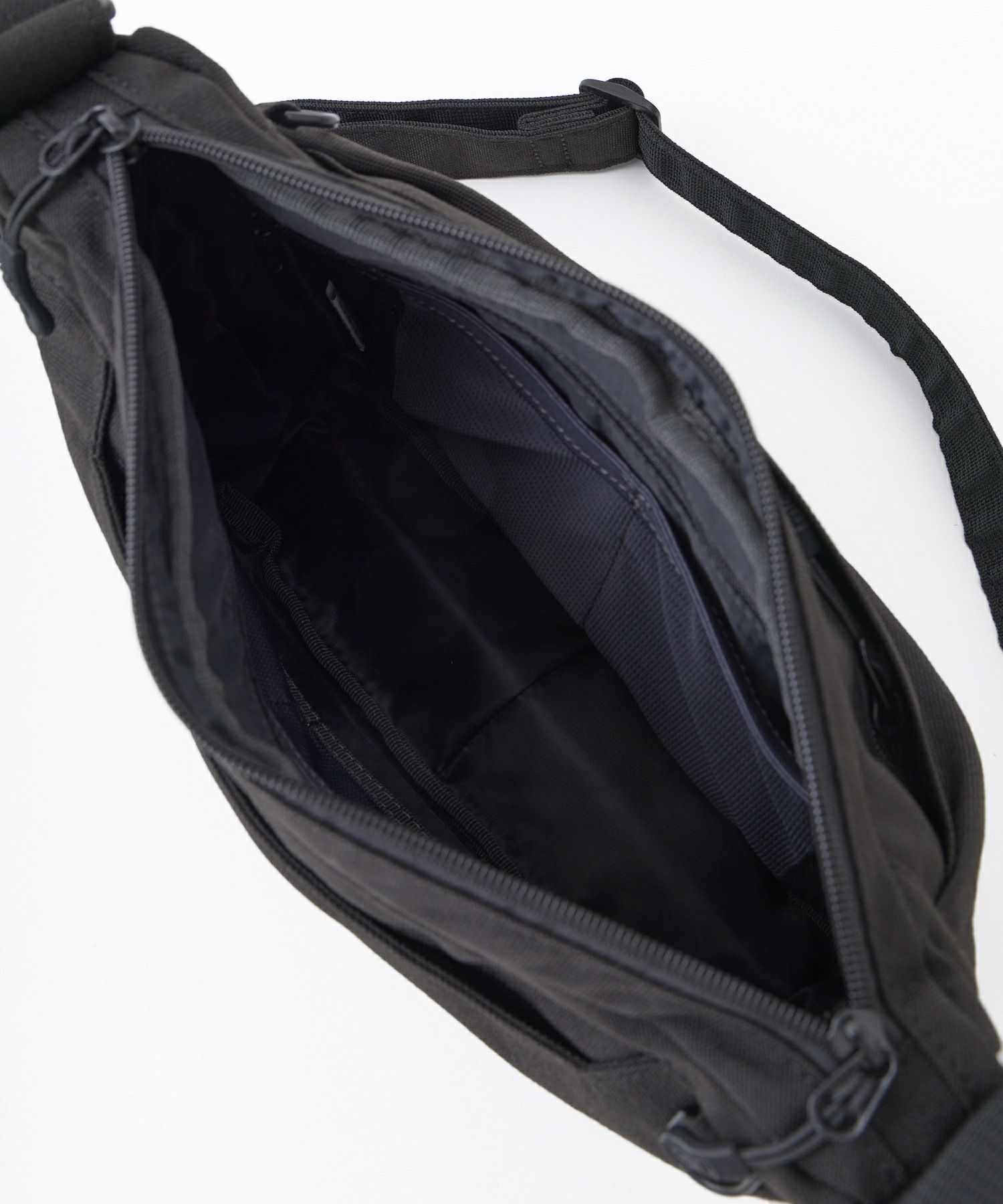 fulcro ショルダーバッグ 両面撥水 多収納 仕分け収納 軽量 A5  fma-0041