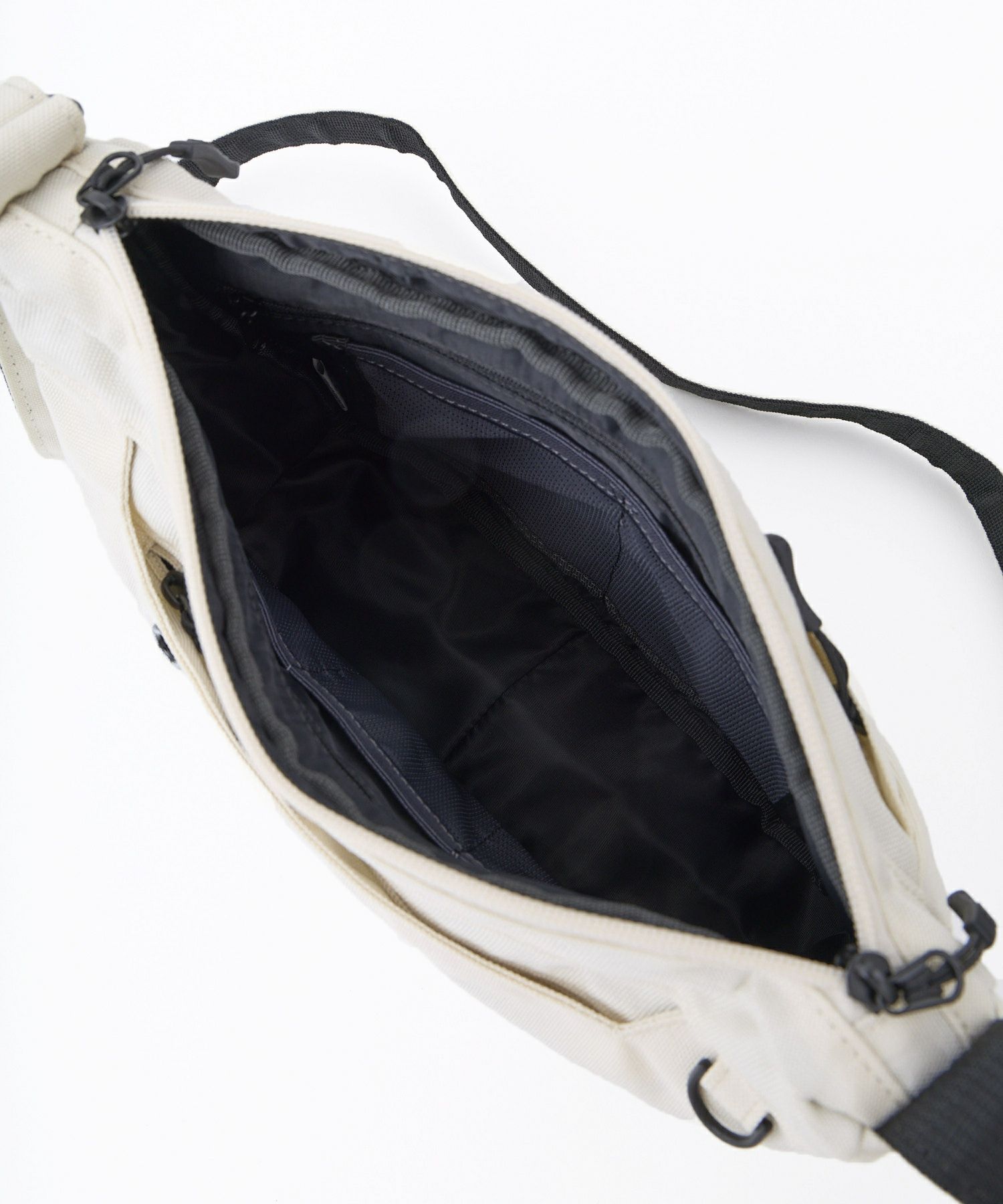 fulcro ショルダーバッグ 両面撥水 多収納 仕分け収納 軽量 A5  fma-0041