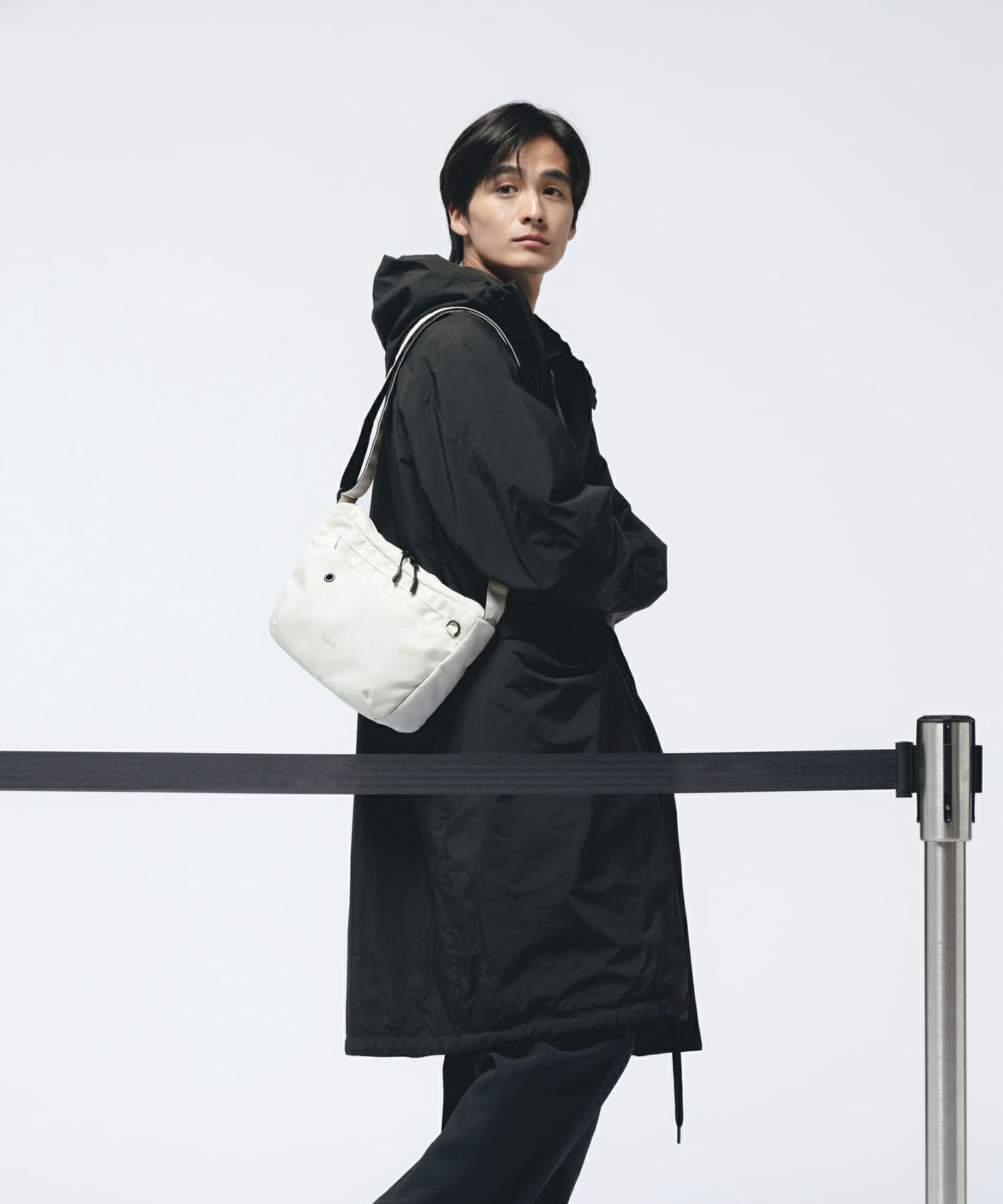 fulcro ショルダーバッグ 両面撥水 多収納 仕分け収納 軽量 A5  fma-0041